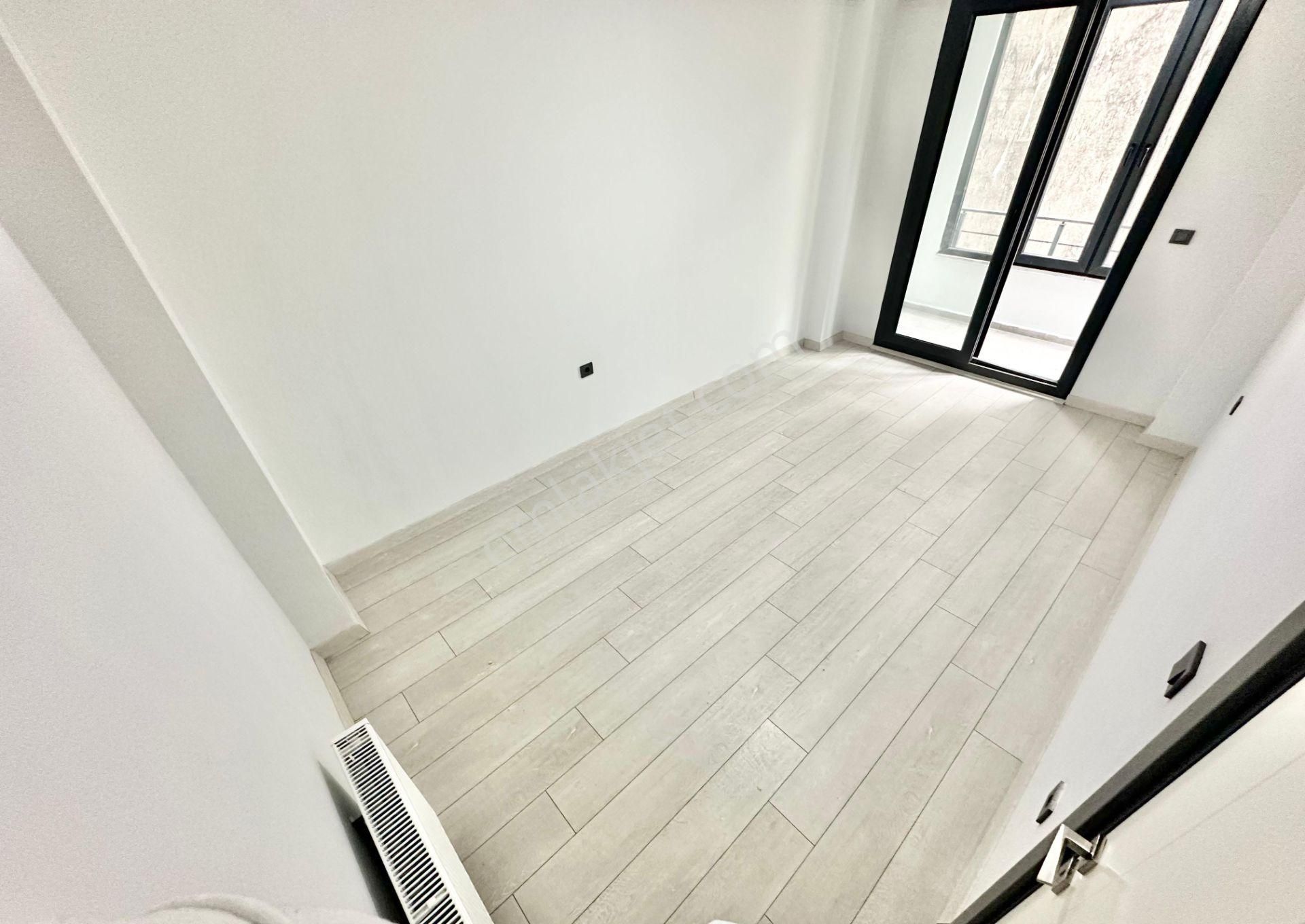 ꧁ay Emlaktan꧂akçay Merkezde Kombili Ön Cephe Ayrı Mutfaklı Satılık 2+1 Lüks Daire - Görsel 27