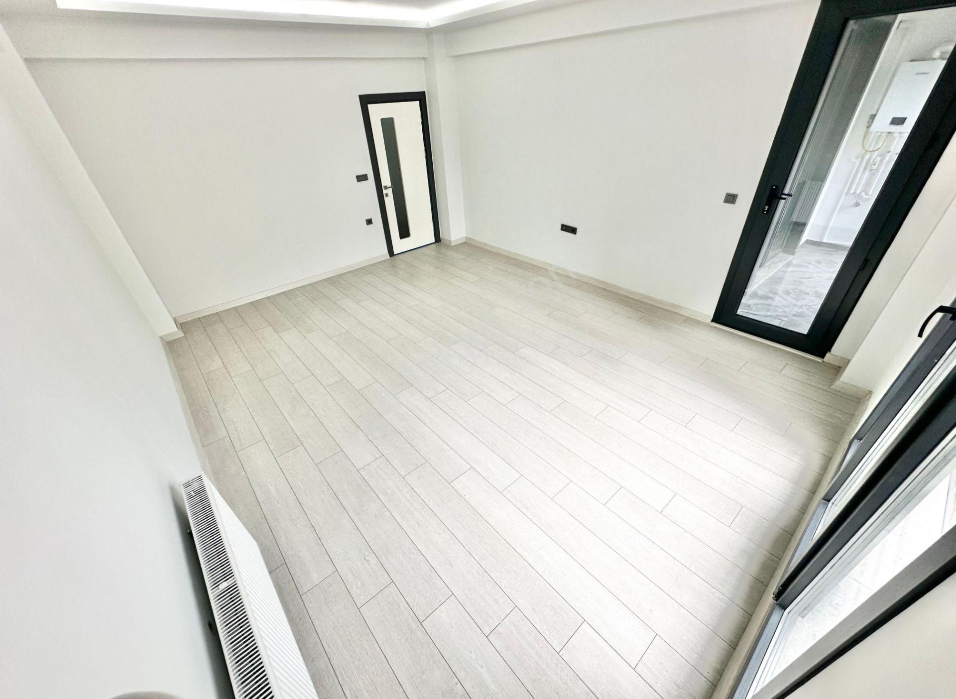 ꧁ay Emlaktan꧂akçay Merkezde Kombili Ön Cephe Ayrı Mutfaklı Satılık 2+1 Lüks Daire - Görsel 17