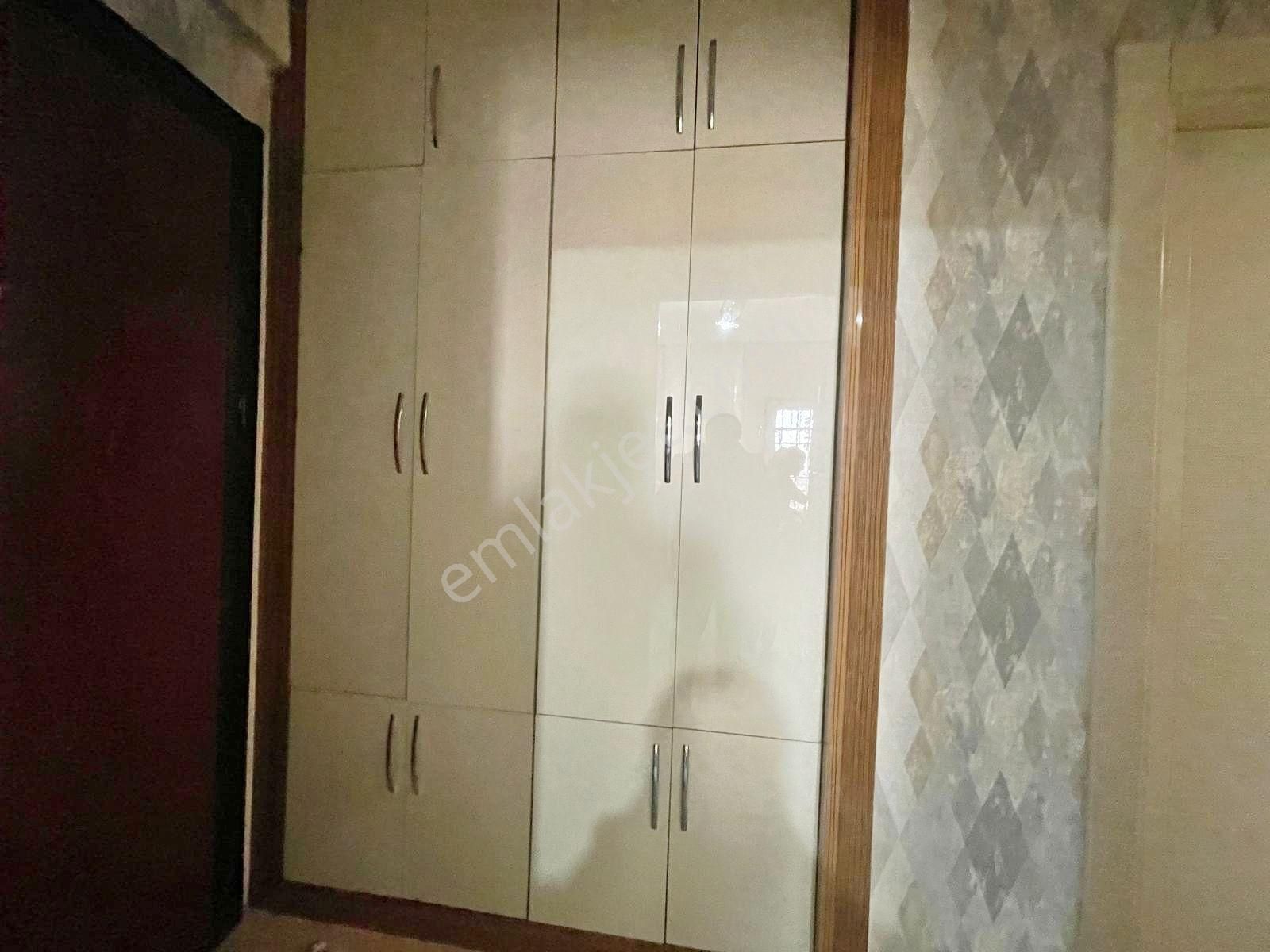 Selimiye'de Siteiçi Bakımlı Merkezi Konumda 2+1 Daire - Görsel 15