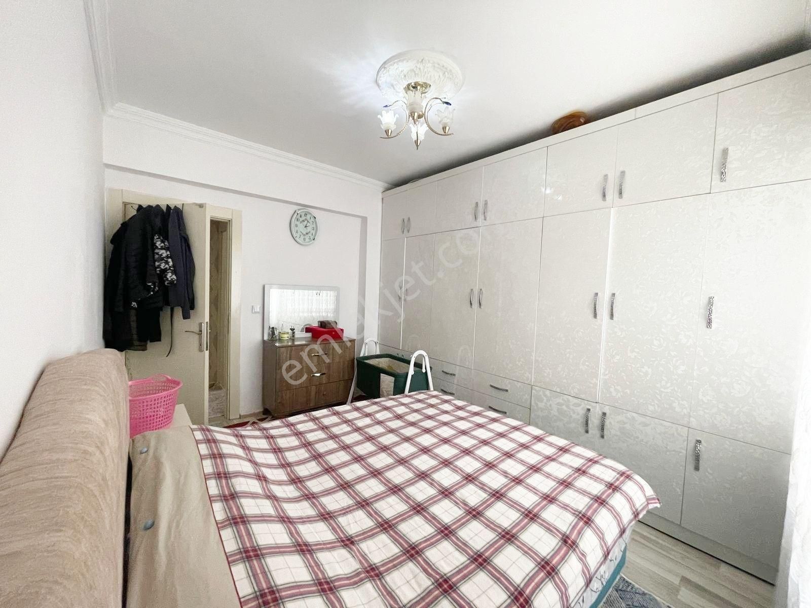 Selimiye'de Siteiçi Bakımlı Merkezi Konumda 2+1 Daire - Görsel 8
