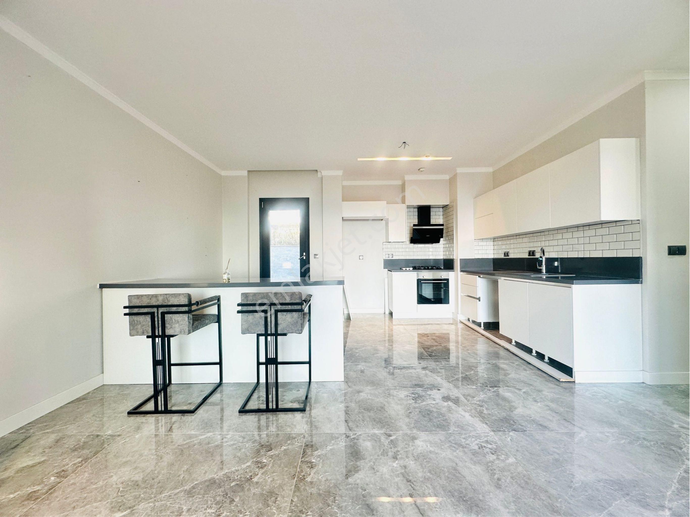 Kadınlar Denizi'nde Full Deniz Manzaralı 2+1 Satılık Daire - Görsel 3