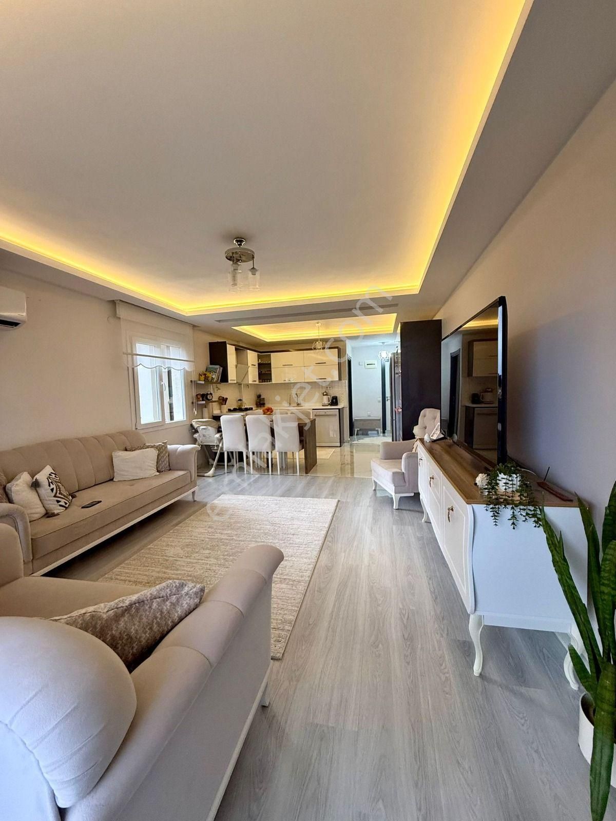 Değirmendere Mah De Havuzlu Site İçi Emsalsiz Genişlikte Satılık 1+1 Daire !!