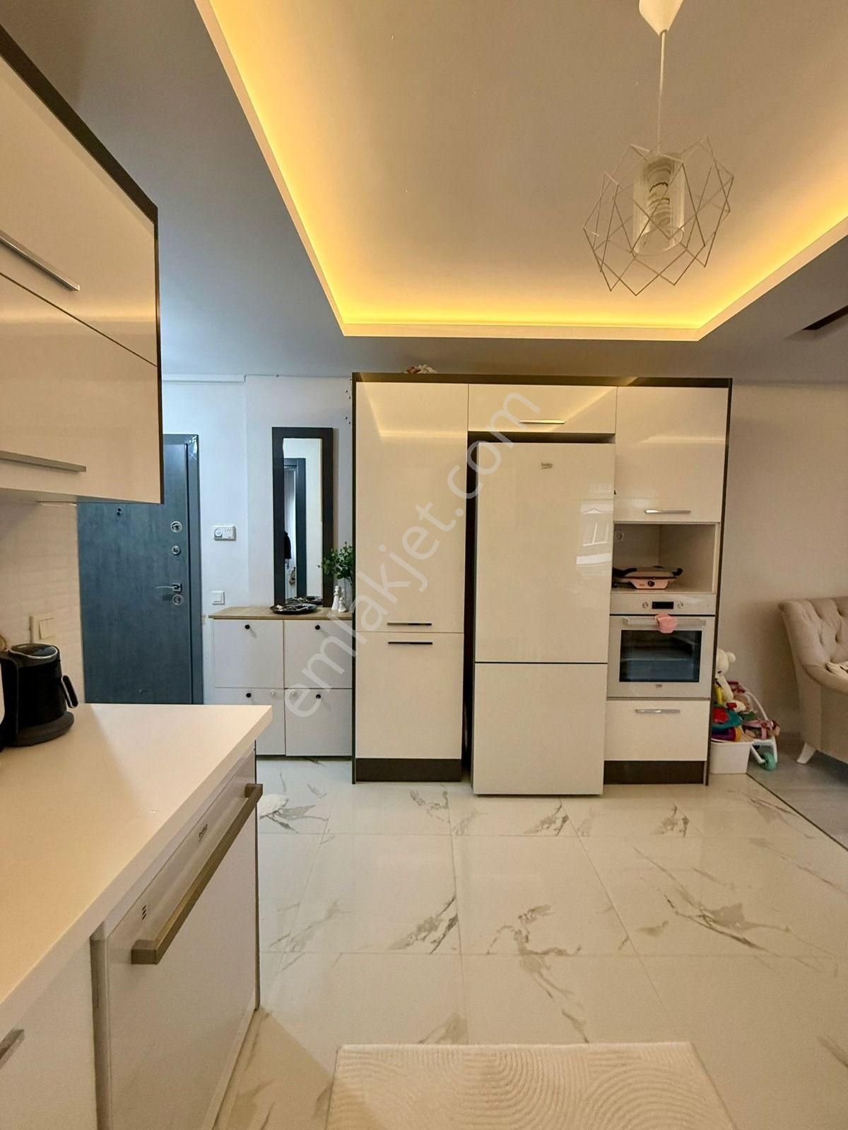 Değirmendere Mah De Havuzlu Site İçi Emsalsiz Genişlikte Satılık 1+1 Daire !! - Görsel 4