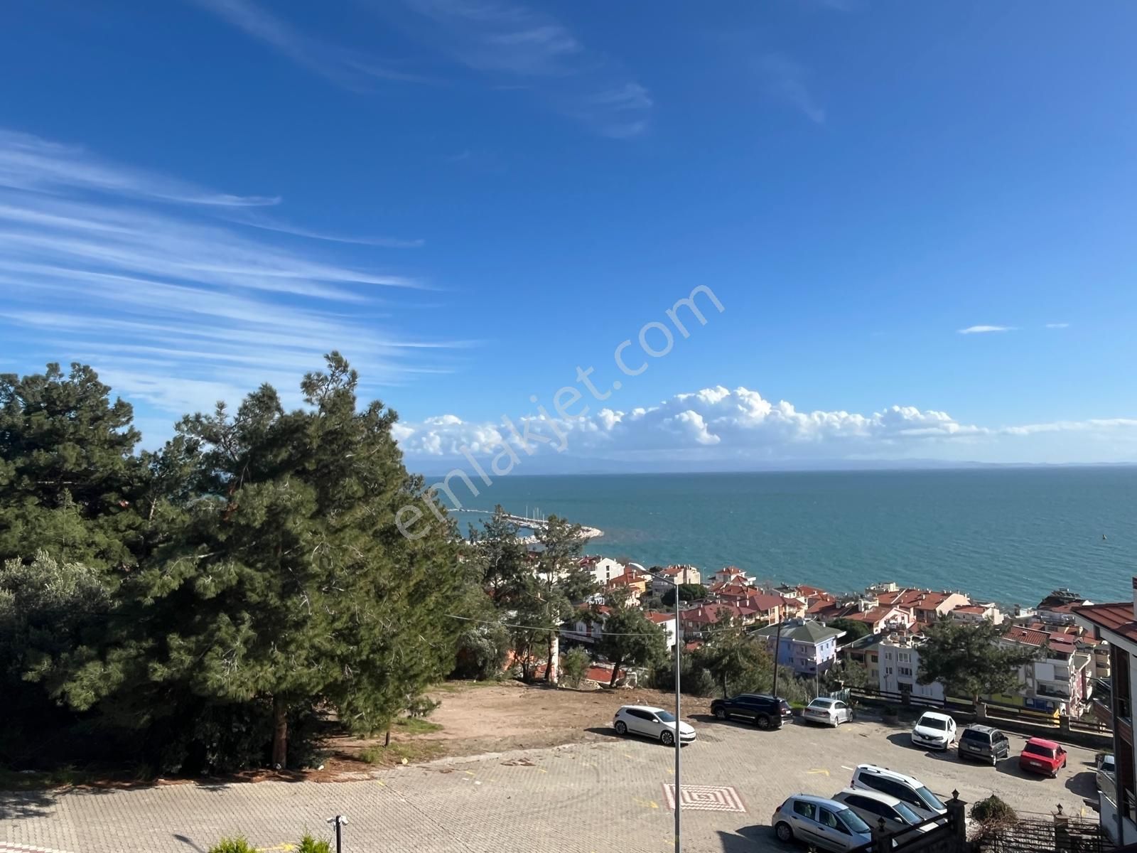 ▶ ▶akçay Körfez'den Full Deniz Manzaralı Havuzlu 3+1 Satılık Daire