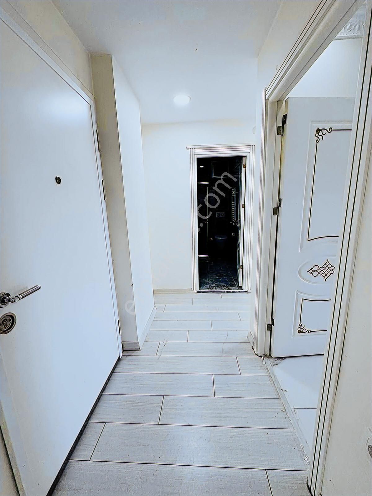 Mahmutbey'de Sitede Kiralık 2+1 85m2 Daire Metroya Yakın - Görsel 16