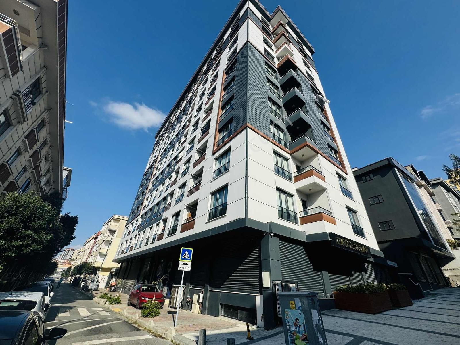 Mahmutbey'de Sitede Kiralık 2+1 85m2 Daire Metroya Yakın - Görsel 4