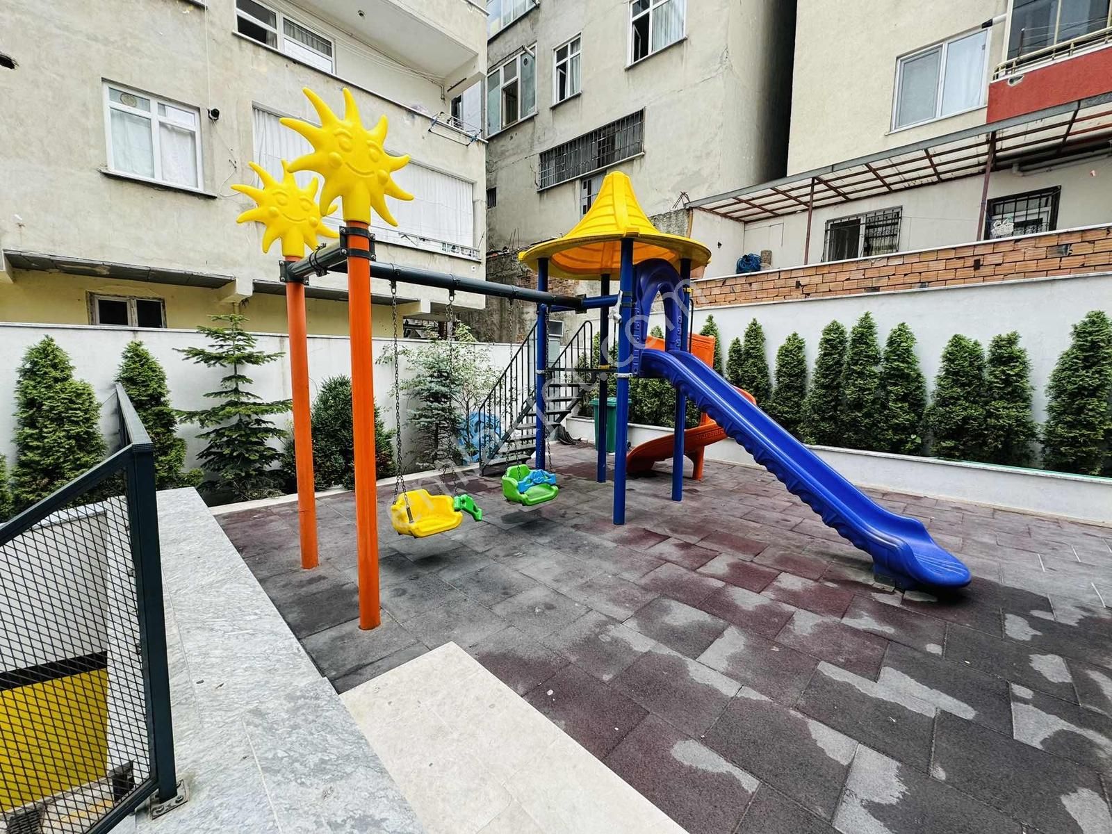 Mahmutbey'de Sitede Kiralık 2+1 85m2 Daire Metroya Yakın - Görsel 21