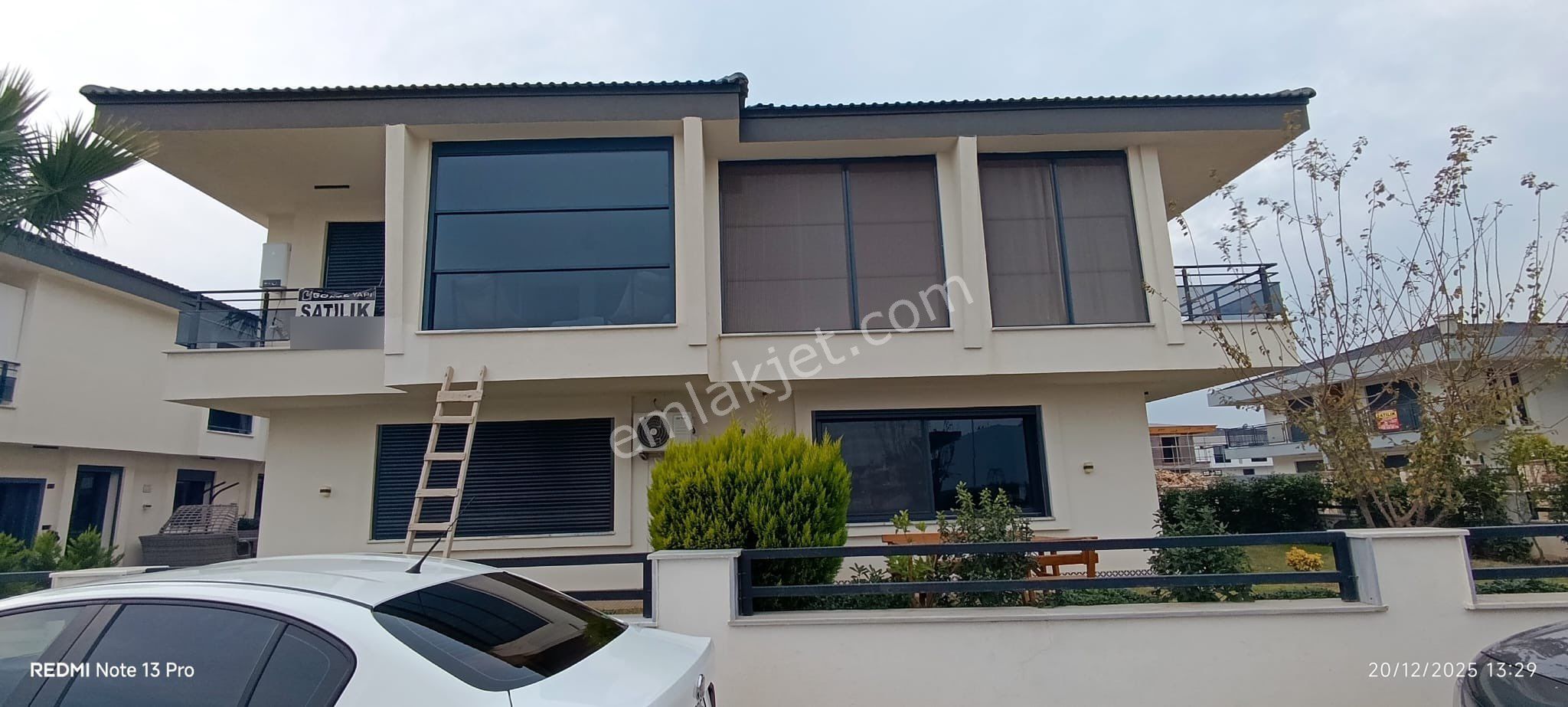 Efeler’de Köşe Konum 3+1 Havuzlu Site İçerisinde Villa - Görsel 3