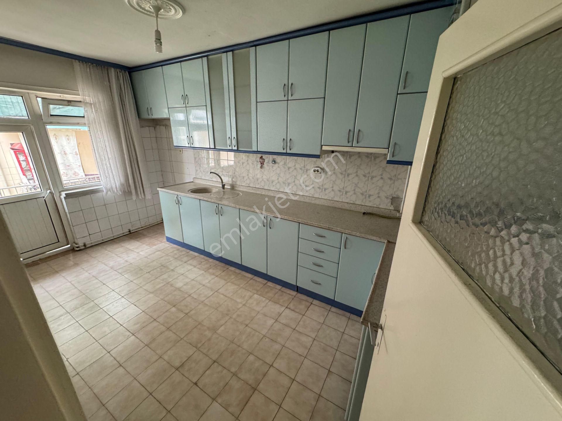 Plevne Mahallesinde 3+1 Ara Katta Satılık Daire