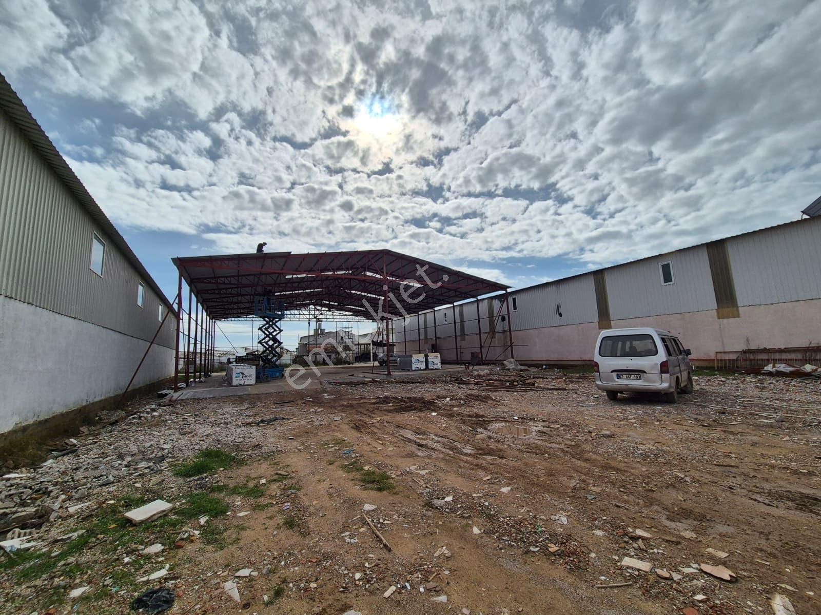 Antalya Muratpaşa Yenigöl'de "sıfır" 600m² Kiralık Depo