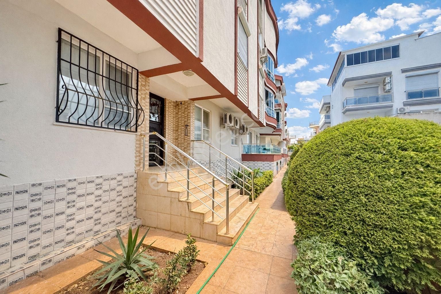 Didim Efelerde Satılık Havuzlu Sitede 3+1 Full Eşyalı Geniş Kat Dublexi - Görsel 18