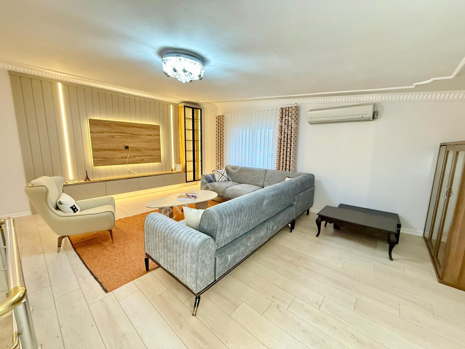 Didim Efelerde Satılık Havuzlu Sitede 3+1 Full Eşyalı Geniş Kat Dublexi - Görsel 3