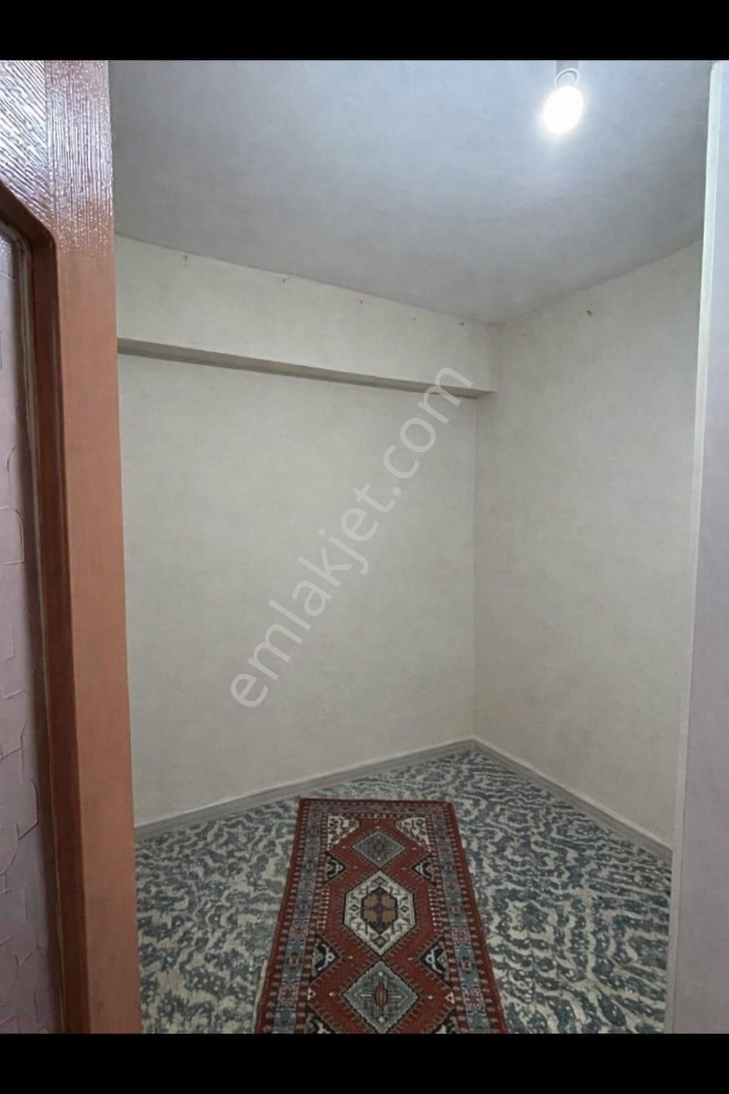 Konak Zeytinlik Mahallesinde 2+1 Kiralık Daire - Görsel 9