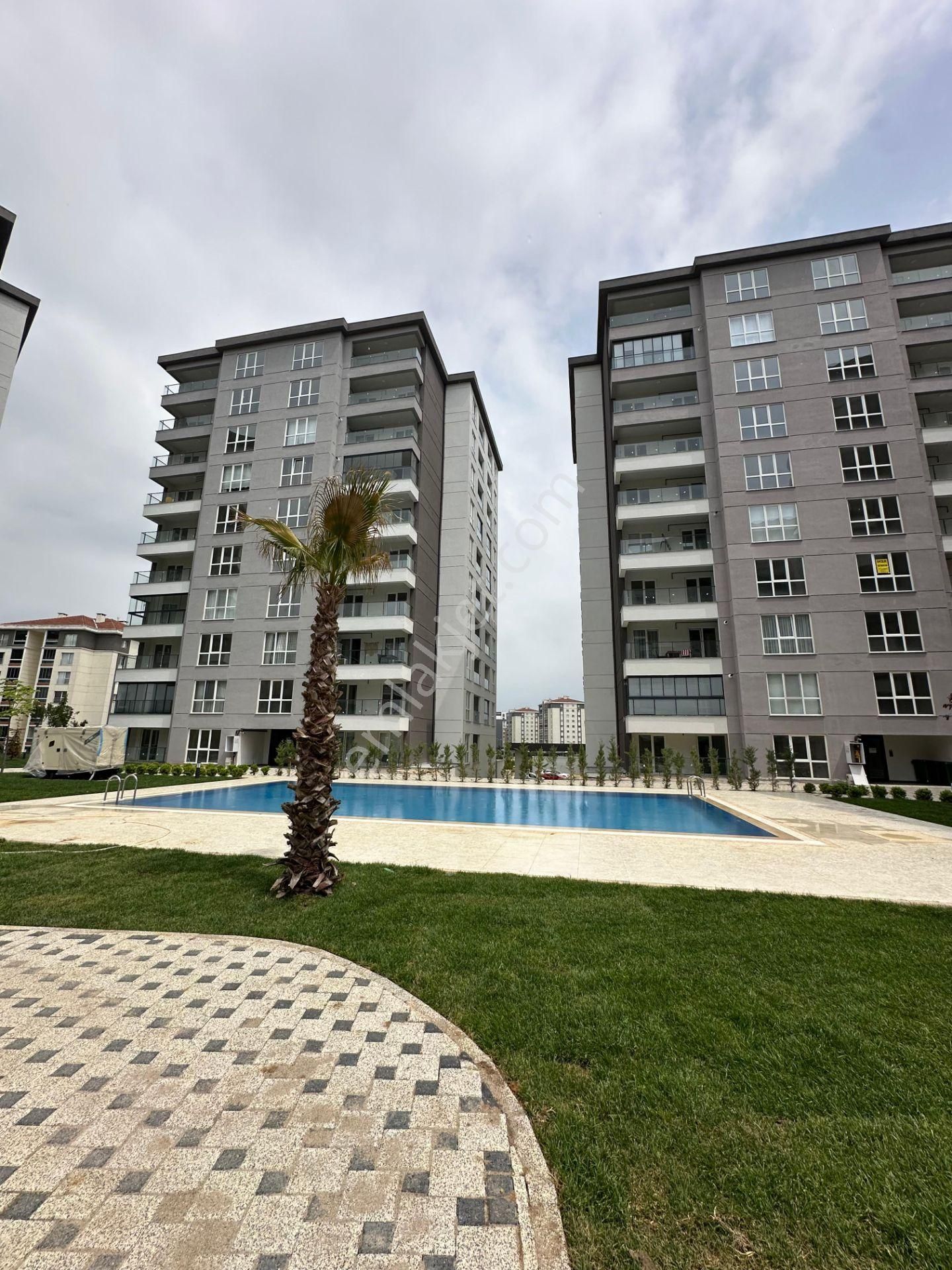 Bahar'dan Kızılcıklı'da Site İçerisinde 2+1 Kiralık Daire