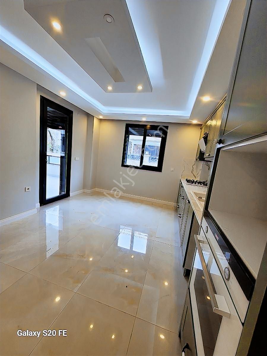 Balıkesir Edremit Altınoluk Narlı Mh 4+1 Deniz Manzaralı Villa