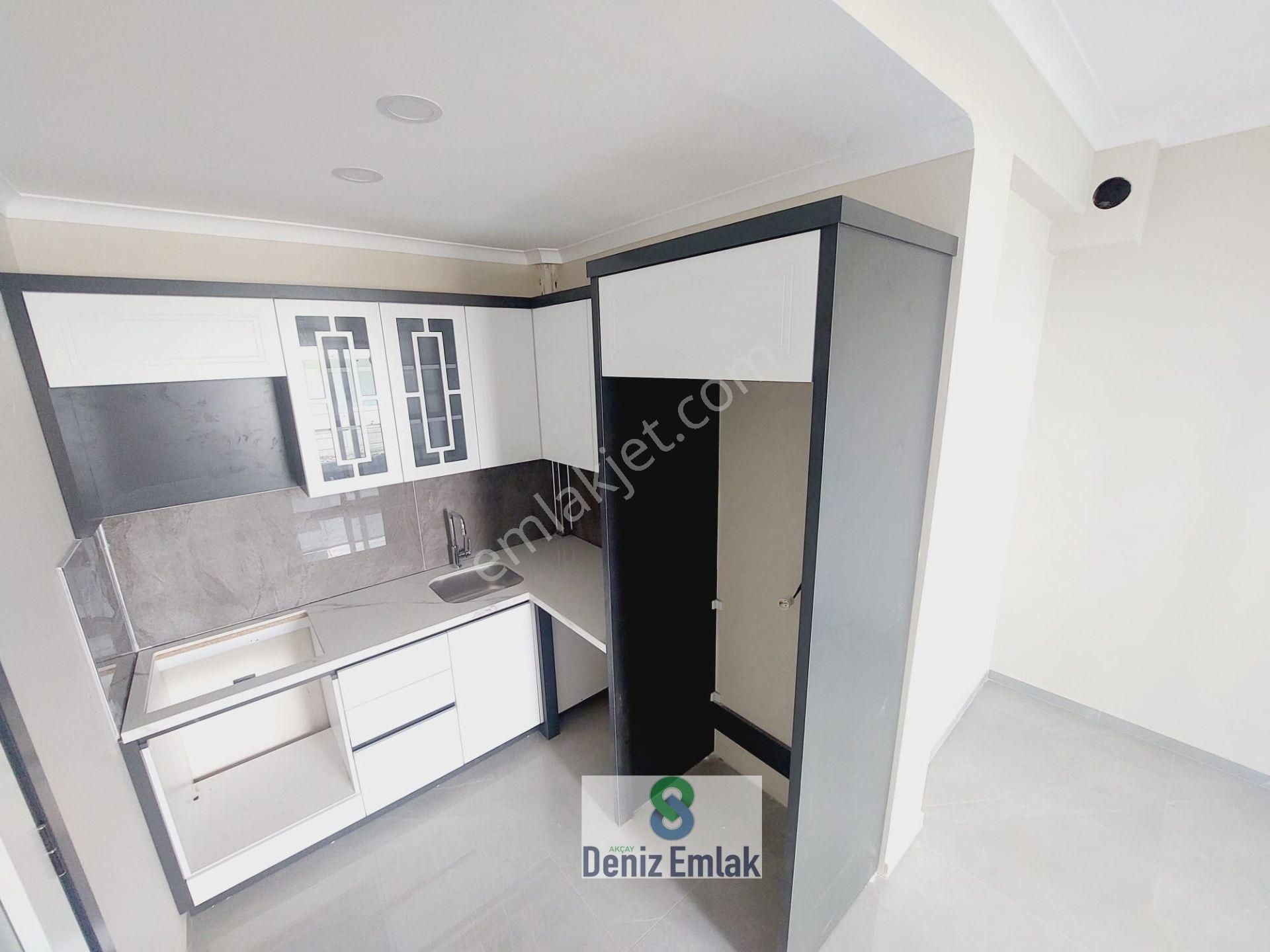 Denizden Akçayda Geniş Balkonlu Satılık 1+1 Sıfır Daire. - Görsel 14