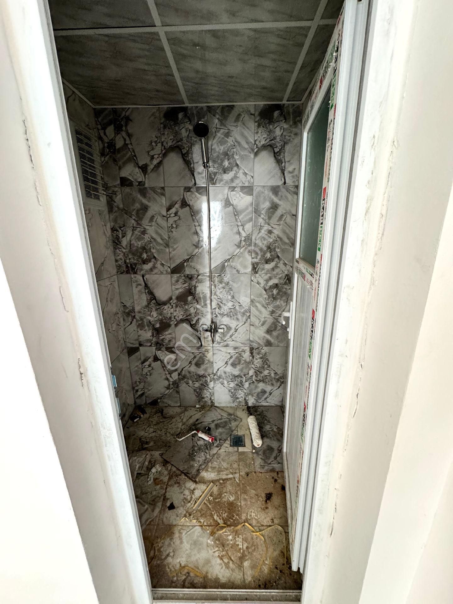 Malazgirt Mah Satılık 2+1göbek Kat Kat Bahçeli Daire - Görsel 8