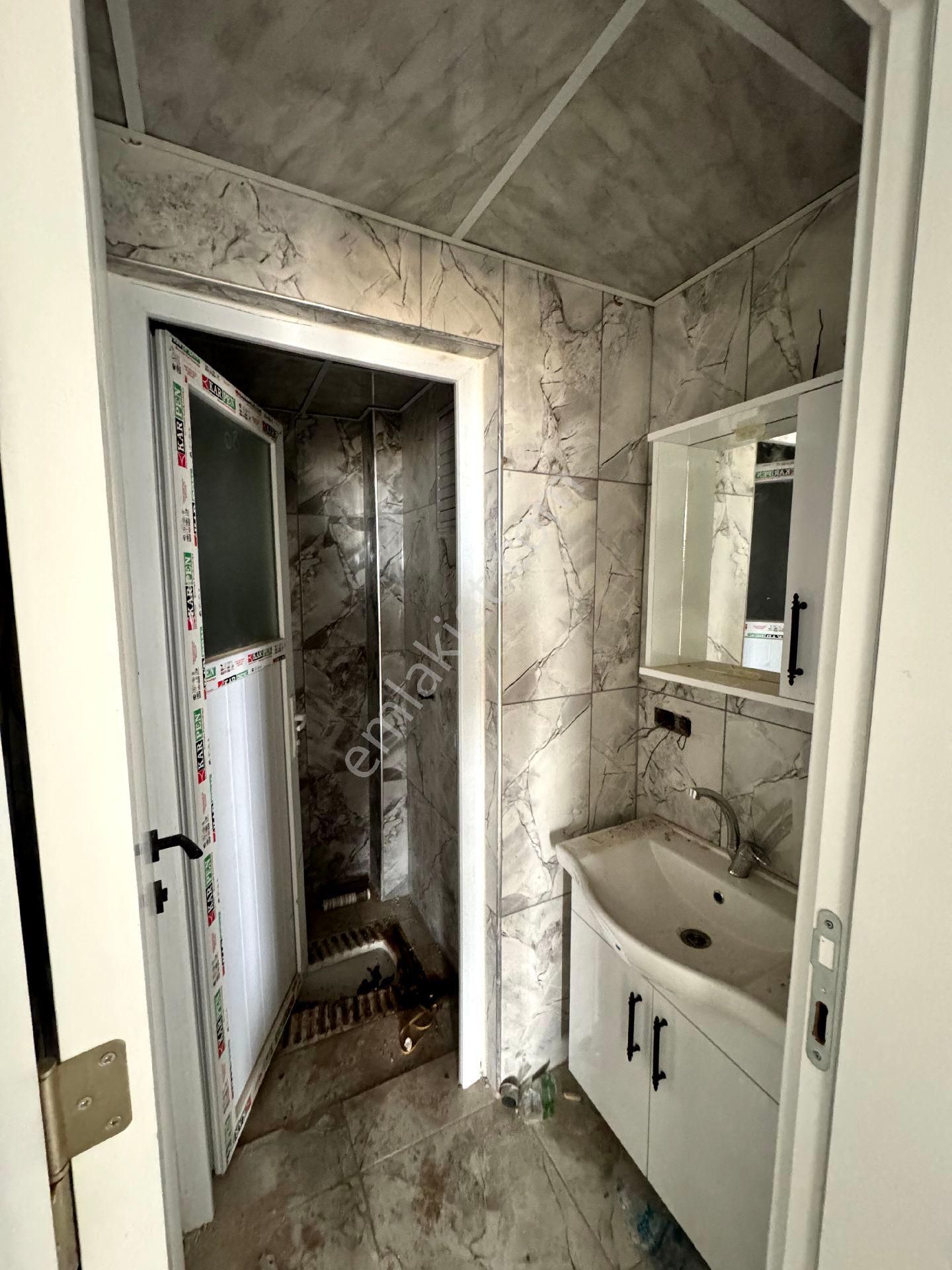 Malazgirt Mah Satılık 2+1göbek Kat Kat Bahçeli Daire - Görsel 12