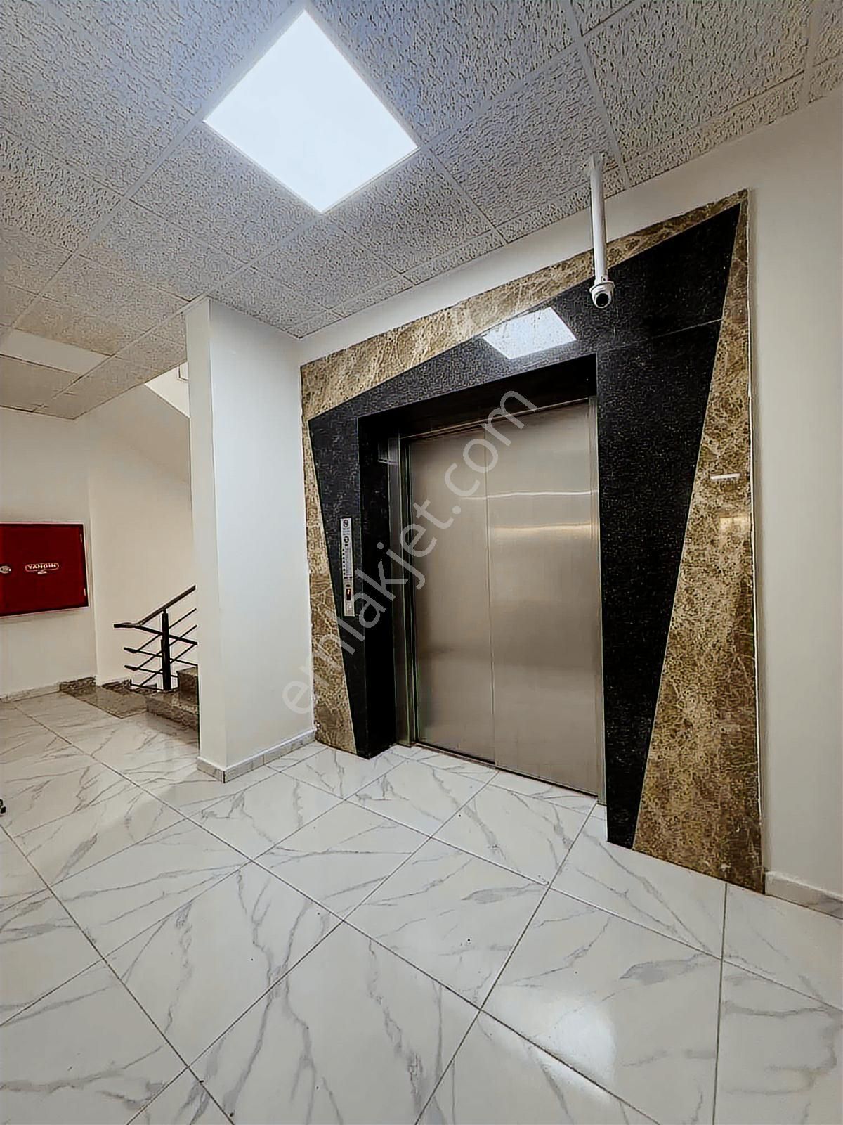 Şafak Mahallesinde 1+1 Sıfır Bina Asansörlü Sıfır Eşyalı - Görsel 11