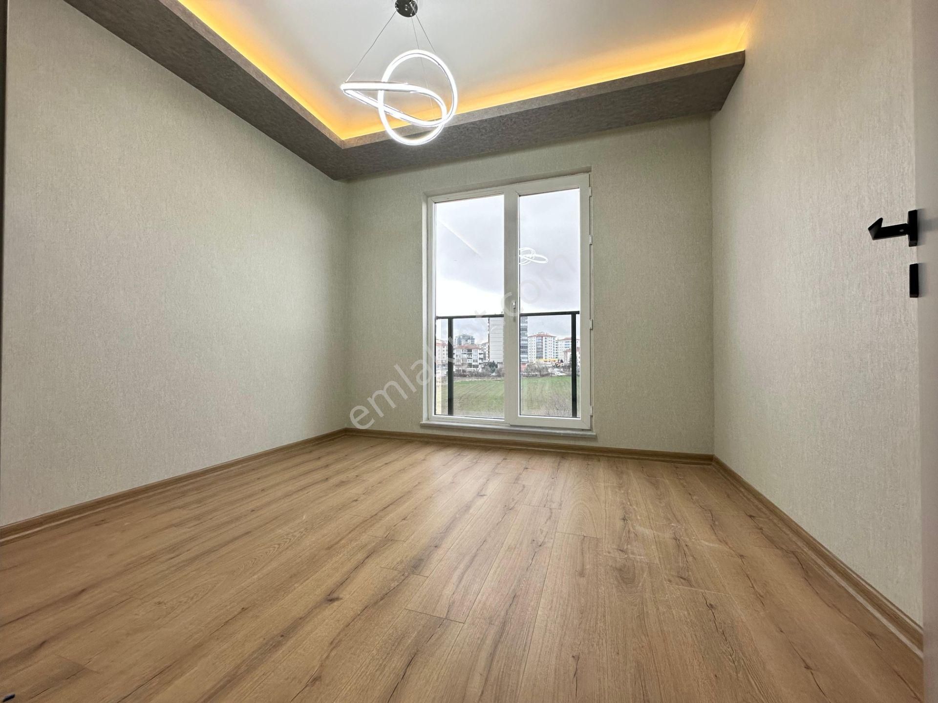 Pursaklar Mehmet Zengin Emlak'tan Asansörlü Sıfır Ç.banyolu 3.kat 2+1 Ful Yapılı Daire - Görsel 20