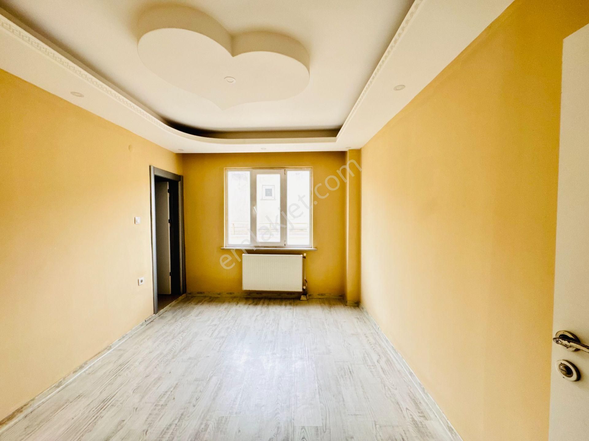 Güven'den Kapaklı'da Cadde Üstü,ebv.banyolu,teraslı 2+1 Daire - Görsel 16