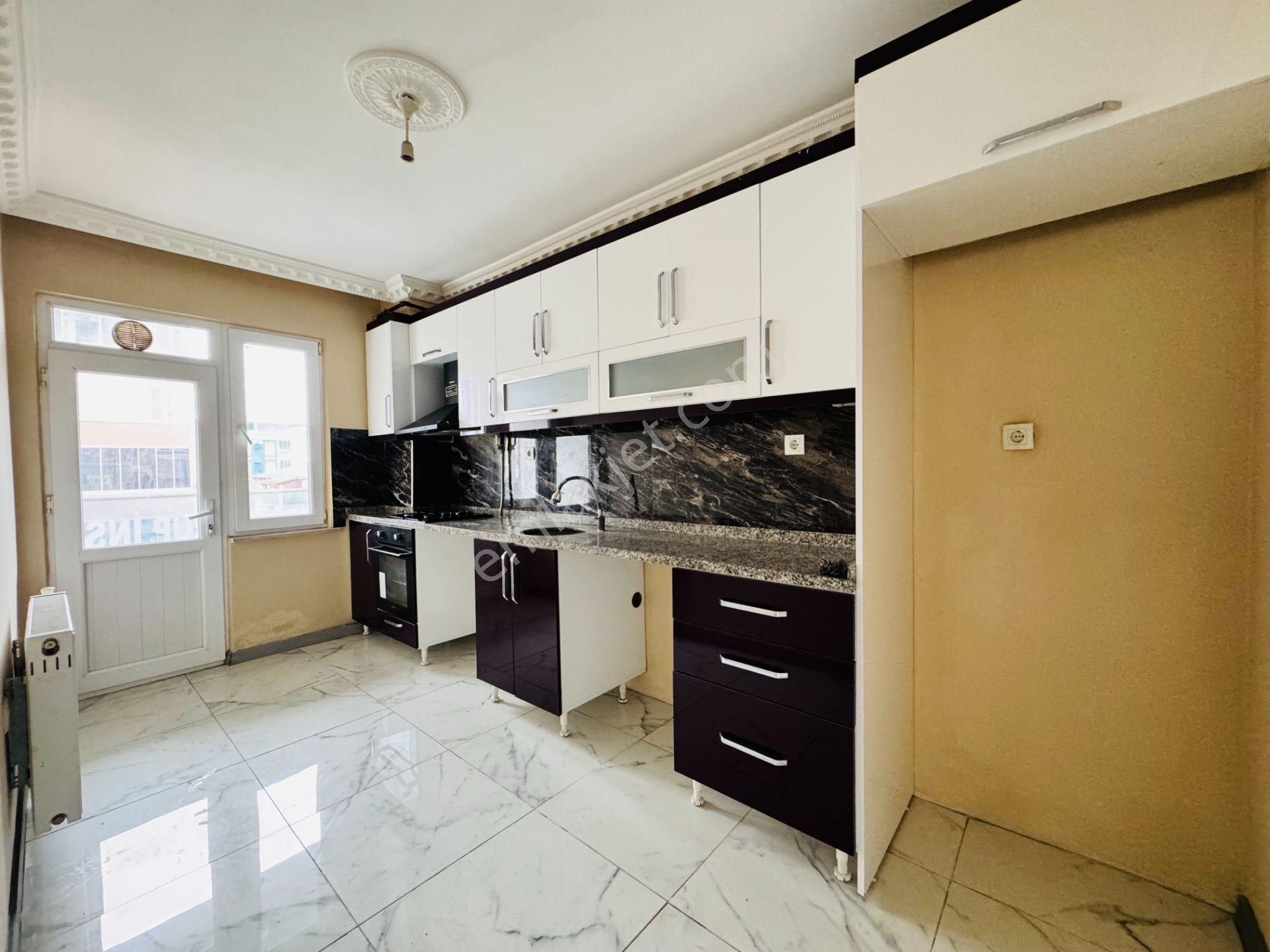 Güven'den Kapaklı'da Cadde Üstü,ebv.banyolu,teraslı 2+1 Daire - Görsel 6