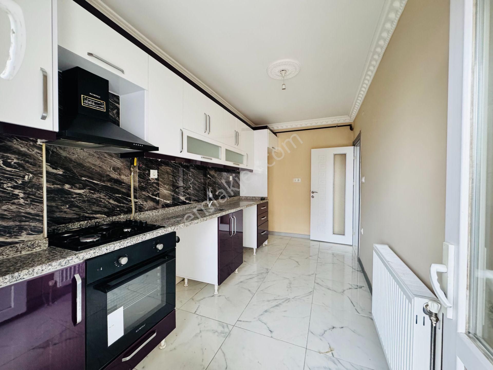 Güven'den Kapaklı'da Cadde Üstü,ebv.banyolu,teraslı 2+1 Daire - Görsel 7