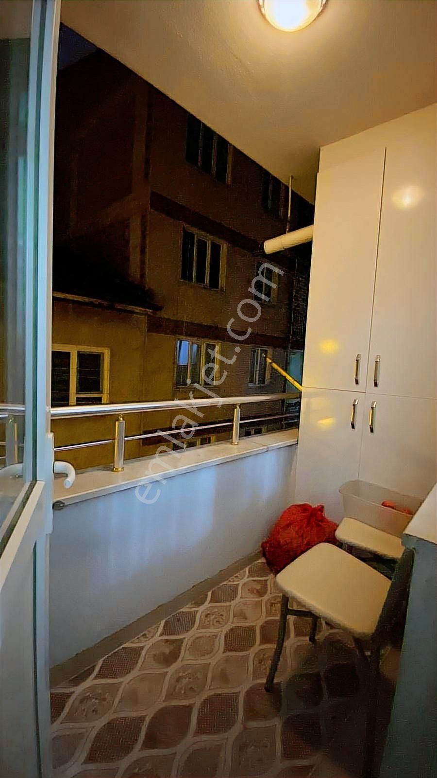 Aydınlık Emlaktan Çarşı Merkezinde Geniş 2+1 Satılık Daire - Görsel 12