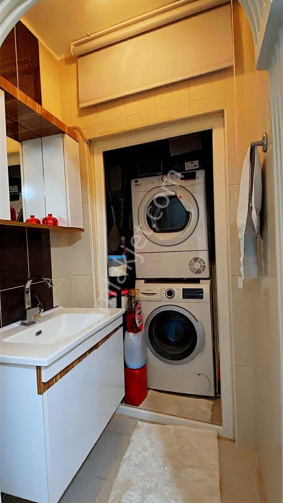 Aydınlık Emlaktan Çarşı Merkezinde Geniş 2+1 Satılık Daire - Görsel 13