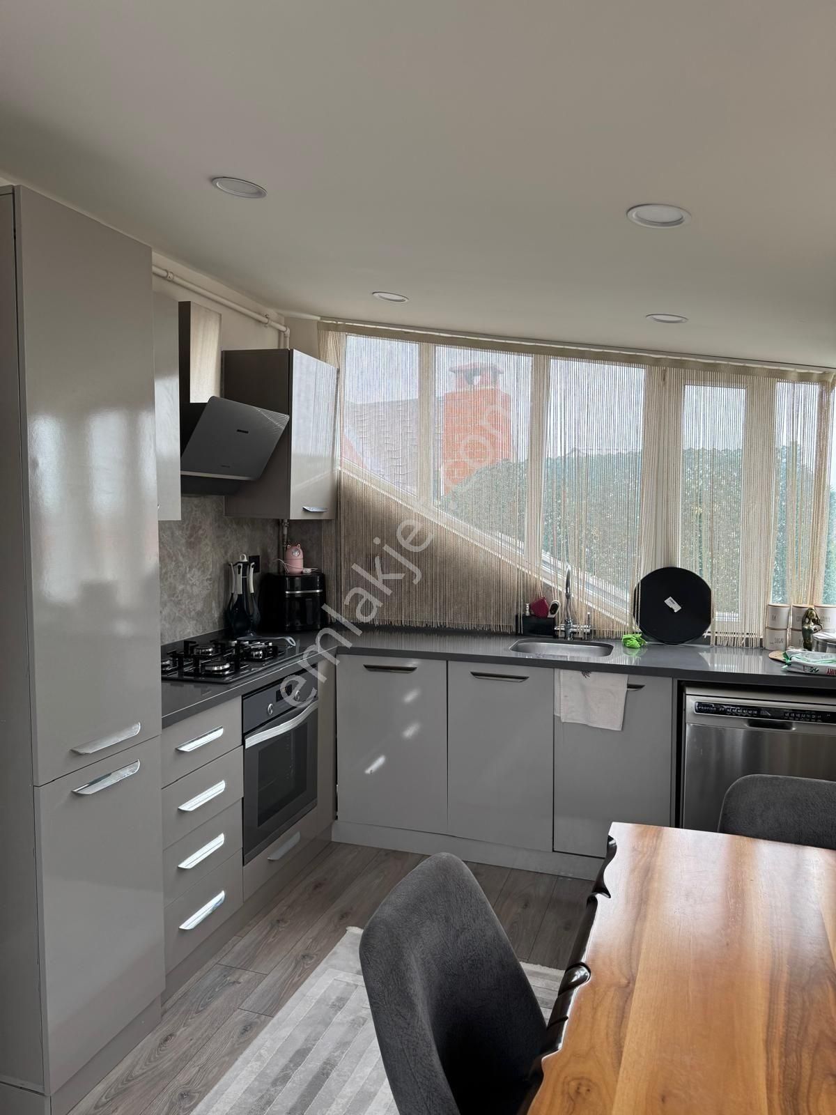 Aydınlık Emlaktan İnegöl Kemalpaşa Mahallesinde Satılık 5+1 Dübleks Daire - Görsel 13