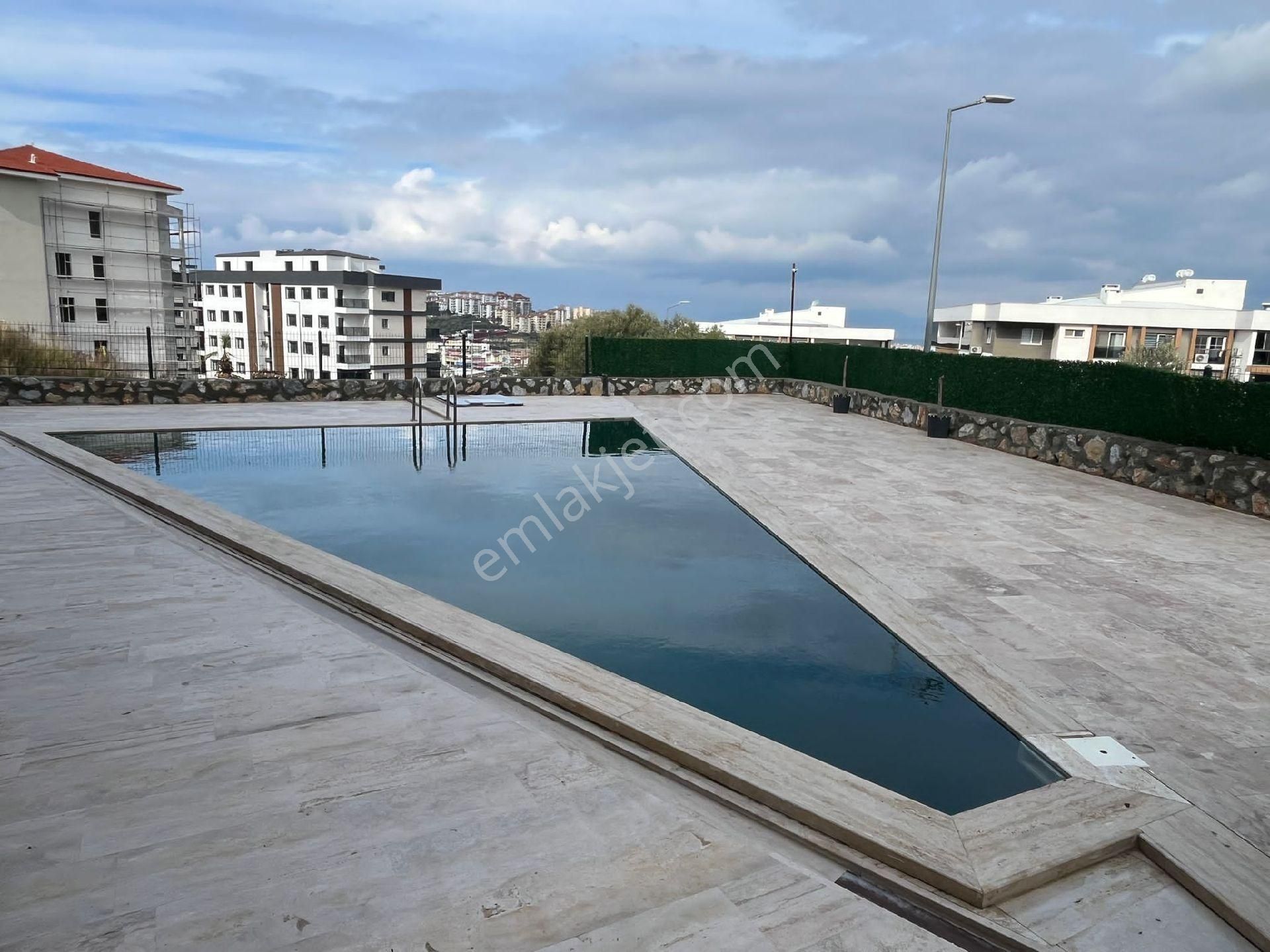 Değirmenderede 2+1 Elit Havuzlu Güvenlikli Sitede Son Derece Keyifli Bahçekatı Daire - Görsel 35