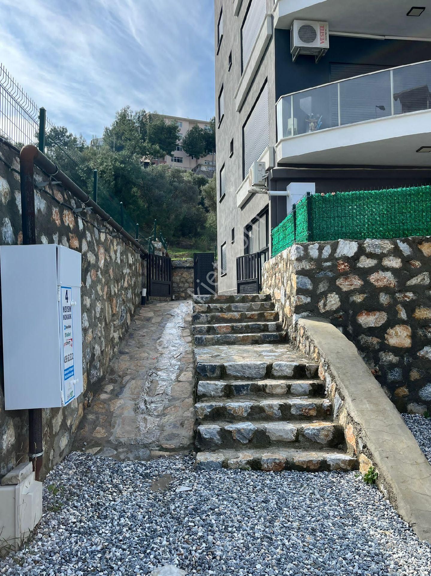 Değirmenderede 2+1 Elit Havuzlu Güvenlikli Sitede Son Derece Keyifli Bahçekatı Daire - Görsel 34