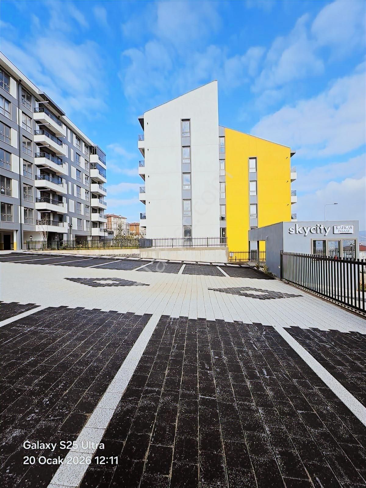 Alanyurt Yunus Emre Mah. Skycity Sitesinde Kiralık 2+0 - Görsel 11