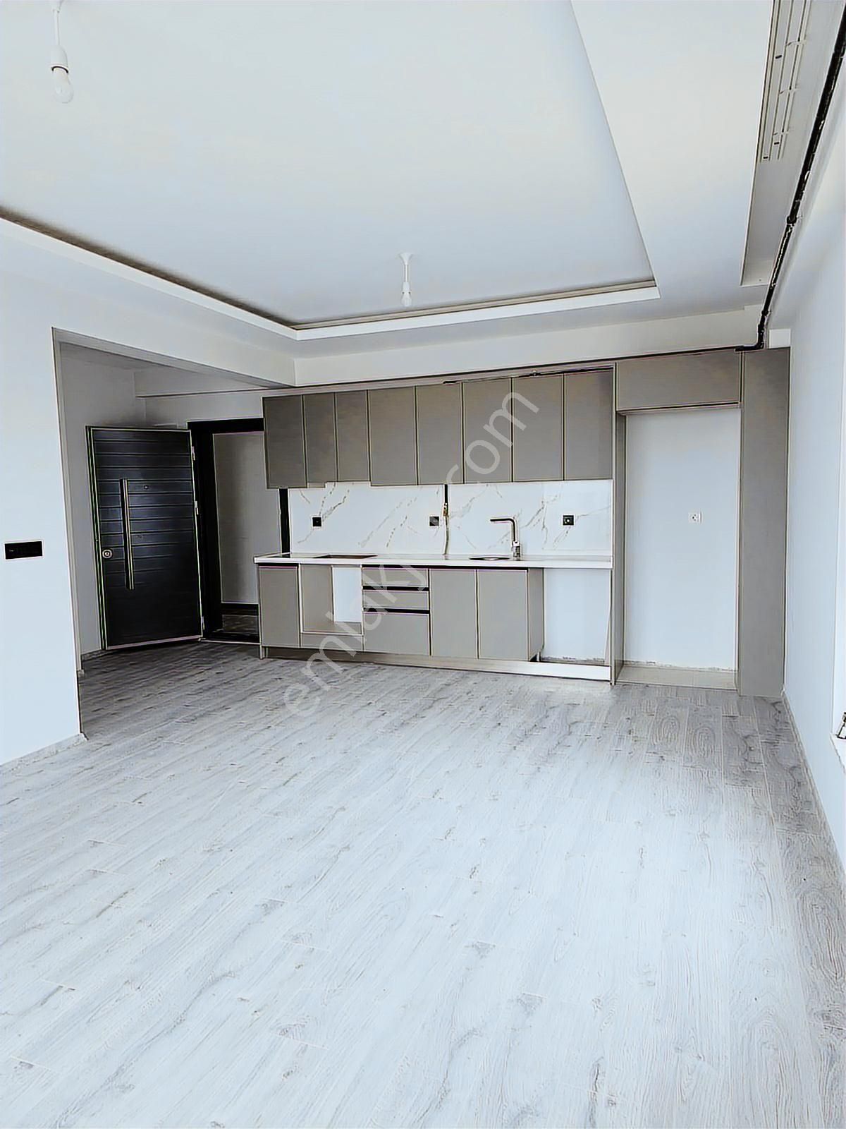 Alanyurt Yunus Emre Mah. Skycity Sitesinde Kiralık 2+0