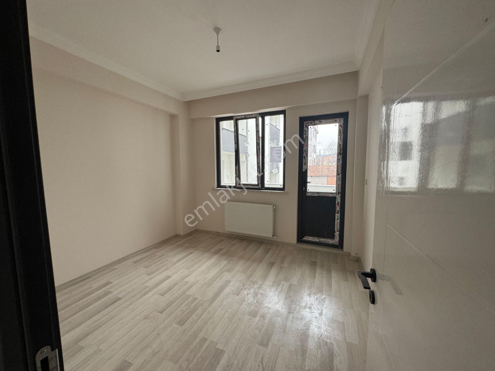 Aydınlık Emlak'tan İnegöl Yeniceköy'de Satılık 3+1 Ara Kat Daire - Görsel 25