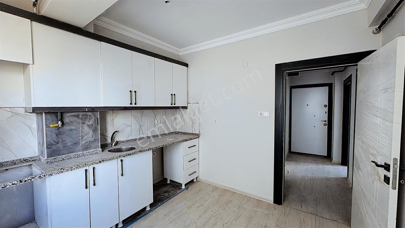 Alanyurt Yenimahallede Merkezi Konumda Satılık 1+1 Daireler - Görsel 9