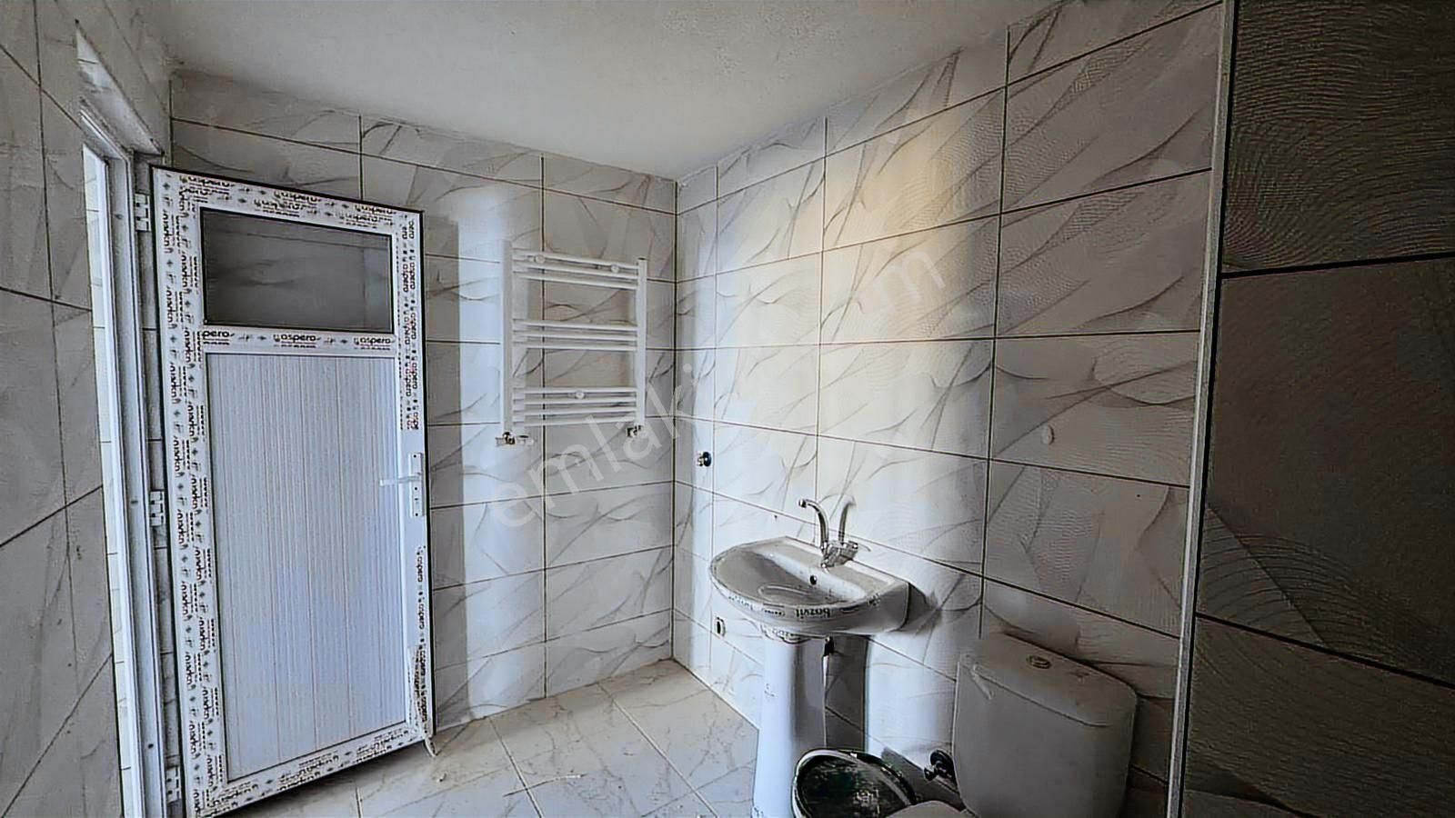 Alanyurt Yenimahallede Merkezi Konumda Satılık 1+1 Daireler - Görsel 17