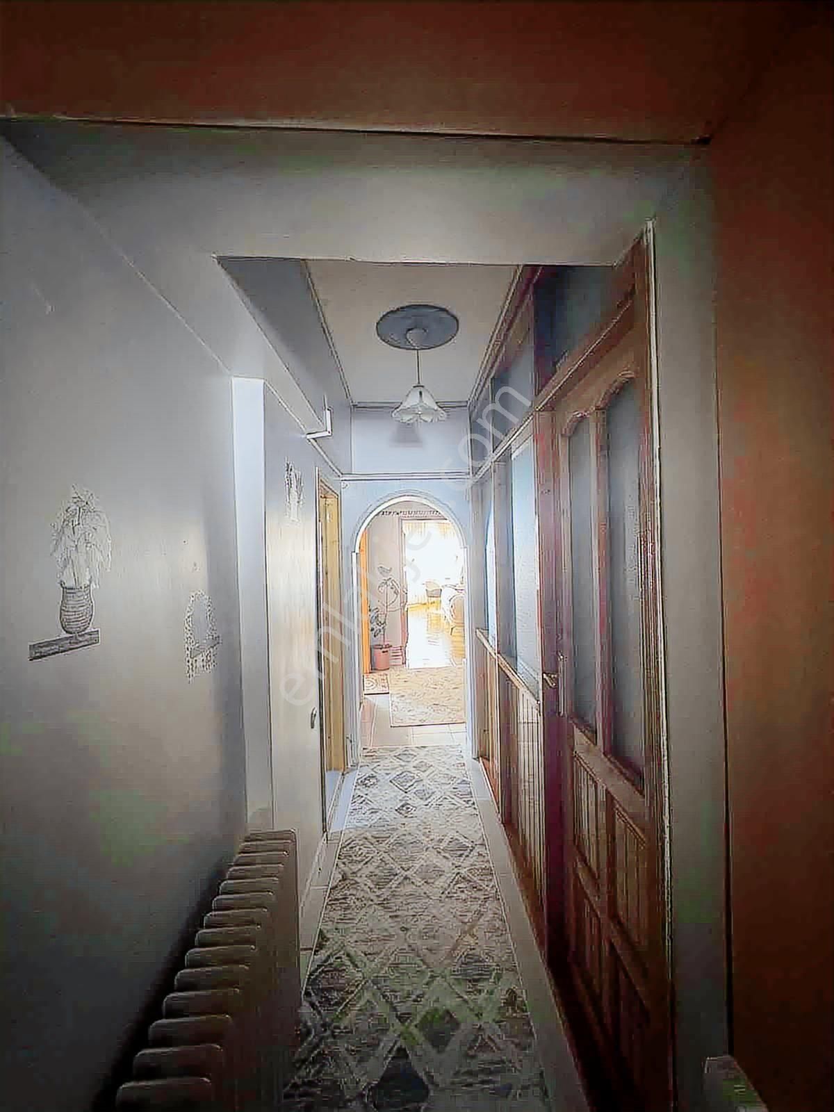 Aydınlık Emlaktan Çarşı Merkezinde Geniş 4+1 Satılık Daire - Görsel 13