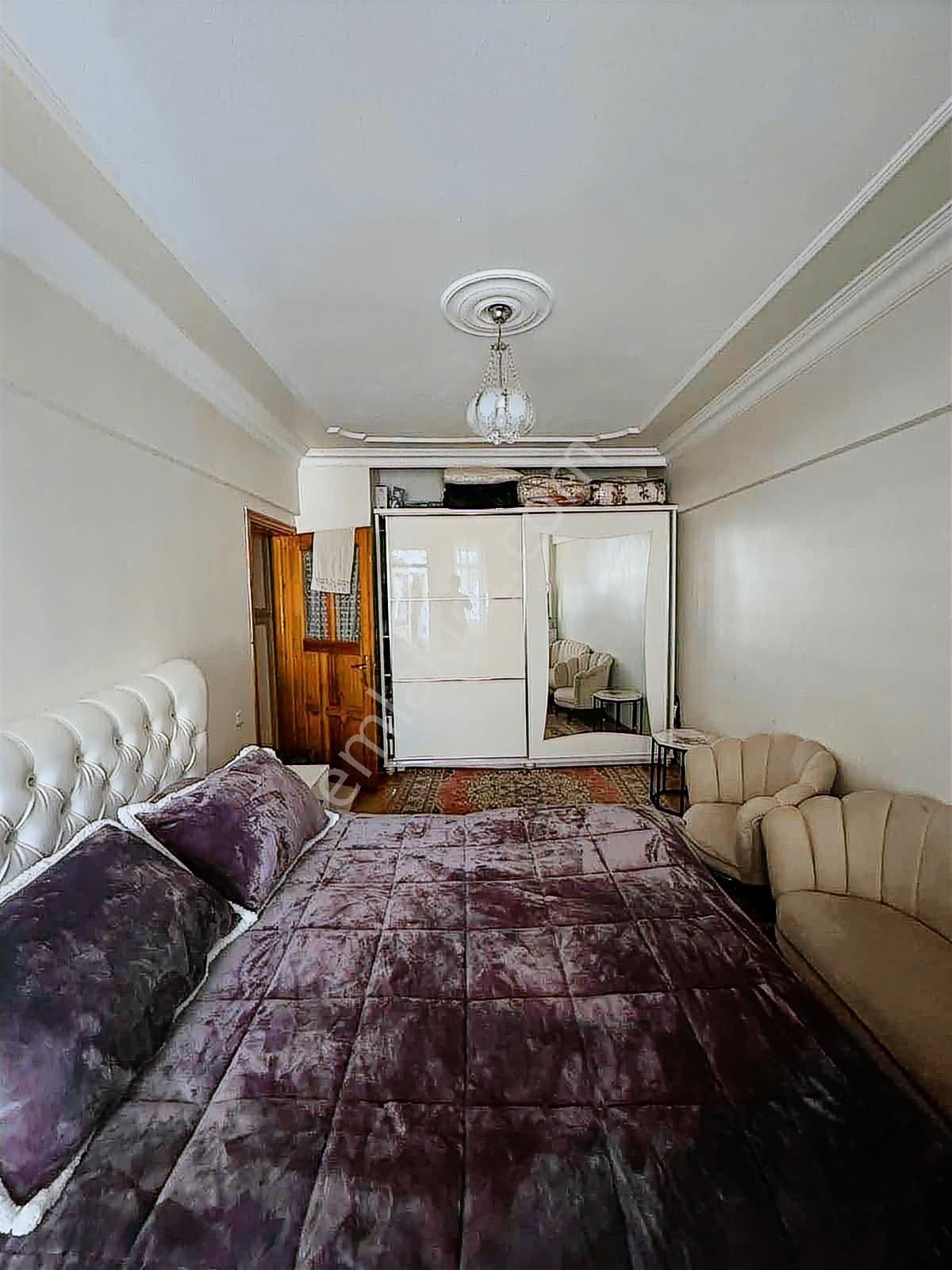 Aydınlık Emlaktan Çarşı Merkezinde Geniş 4+1 Satılık Daire - Görsel 5