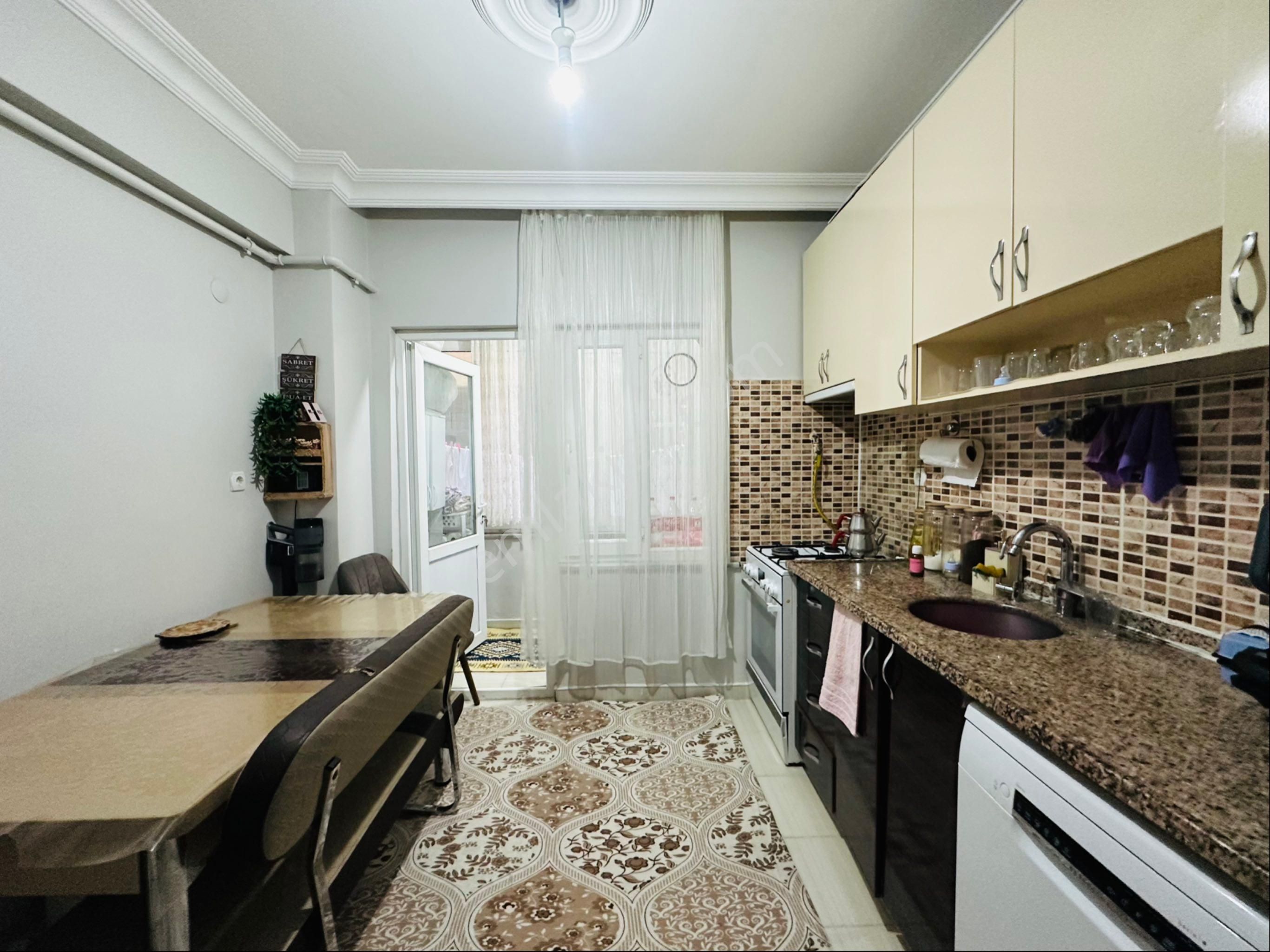 İsmetpaşa Mah’de Caddeye Yakın 2+1 100 Metre² Balkonlu Satılık 1.kat Daire - Görsel 14