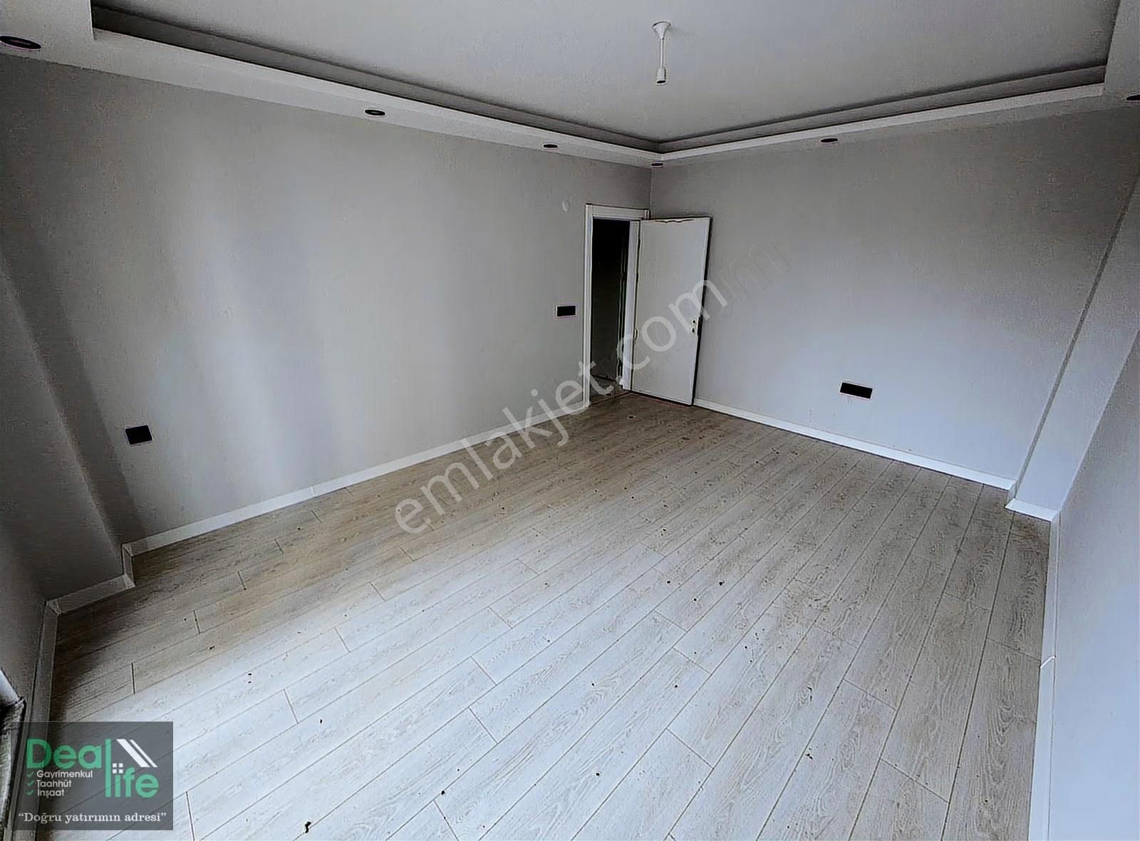 Deallife'dan Ertuğrulgazi'de Havuzlu Site İçi 3+1 Giriş Kat - Görsel 12