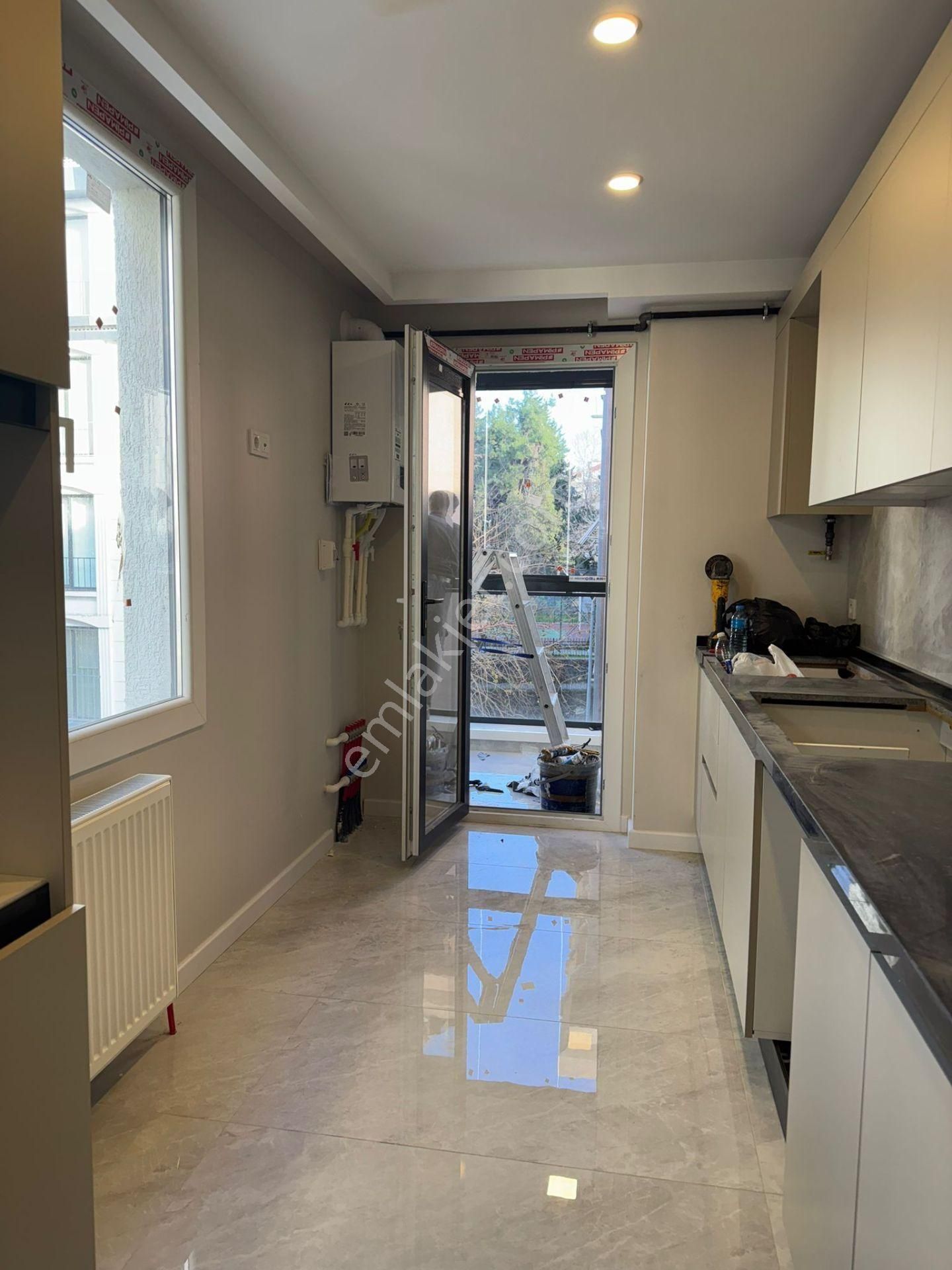 Esen Emlak'tan Zuhuratbaba Da 3+1 0 (yeni)