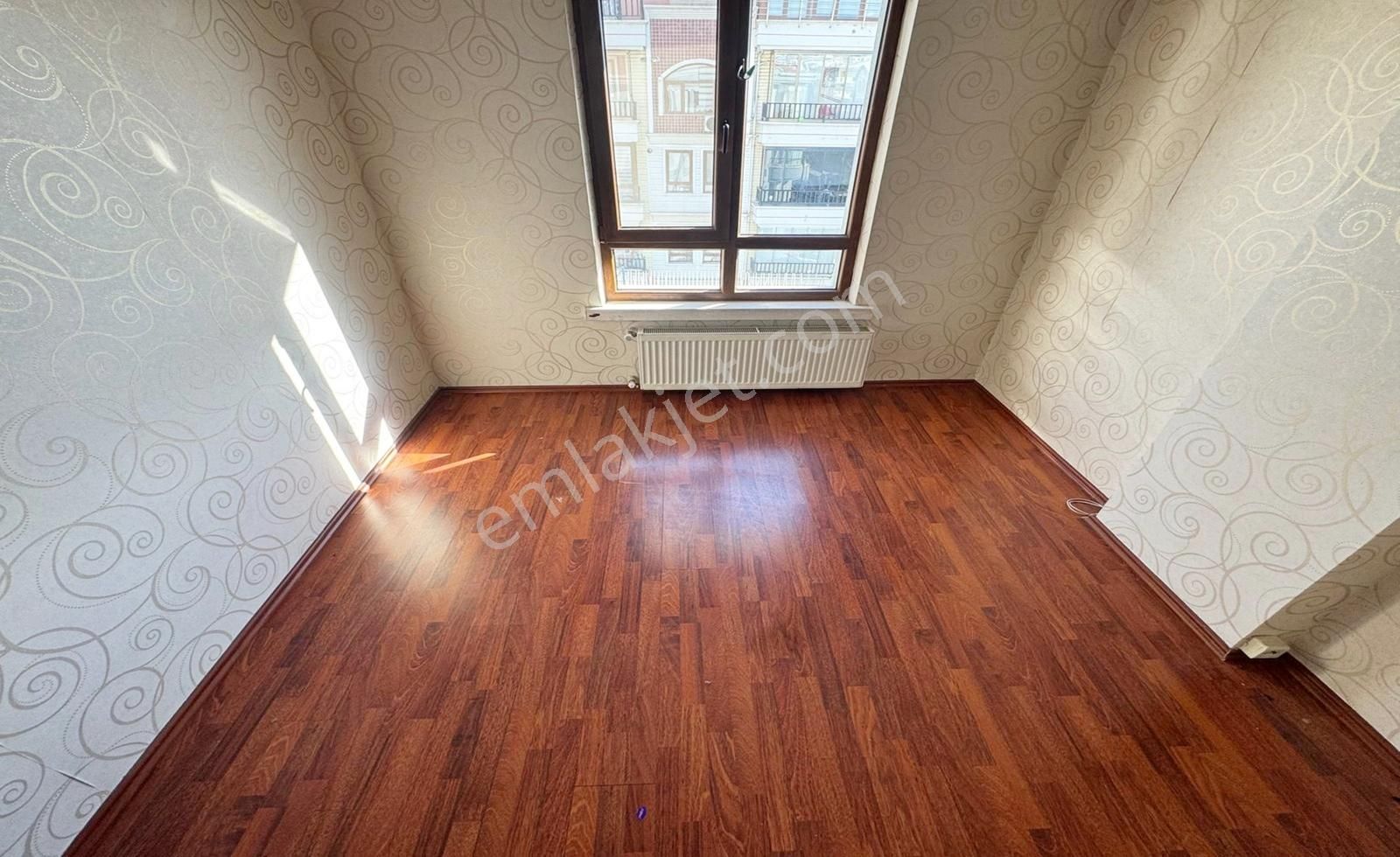 Çok Acil'den Esenler Cd Üzerin'de 3+1 Katta Kök Tapu Daire! - Görsel 13