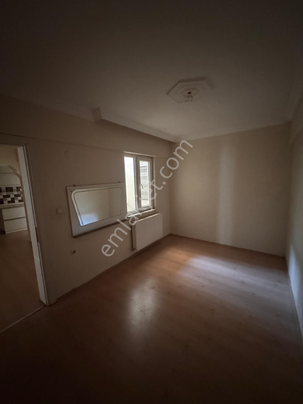 Hayat Hastanesinin Arka Tarafın'da Kiralık 2+1 Daire - Görsel 4