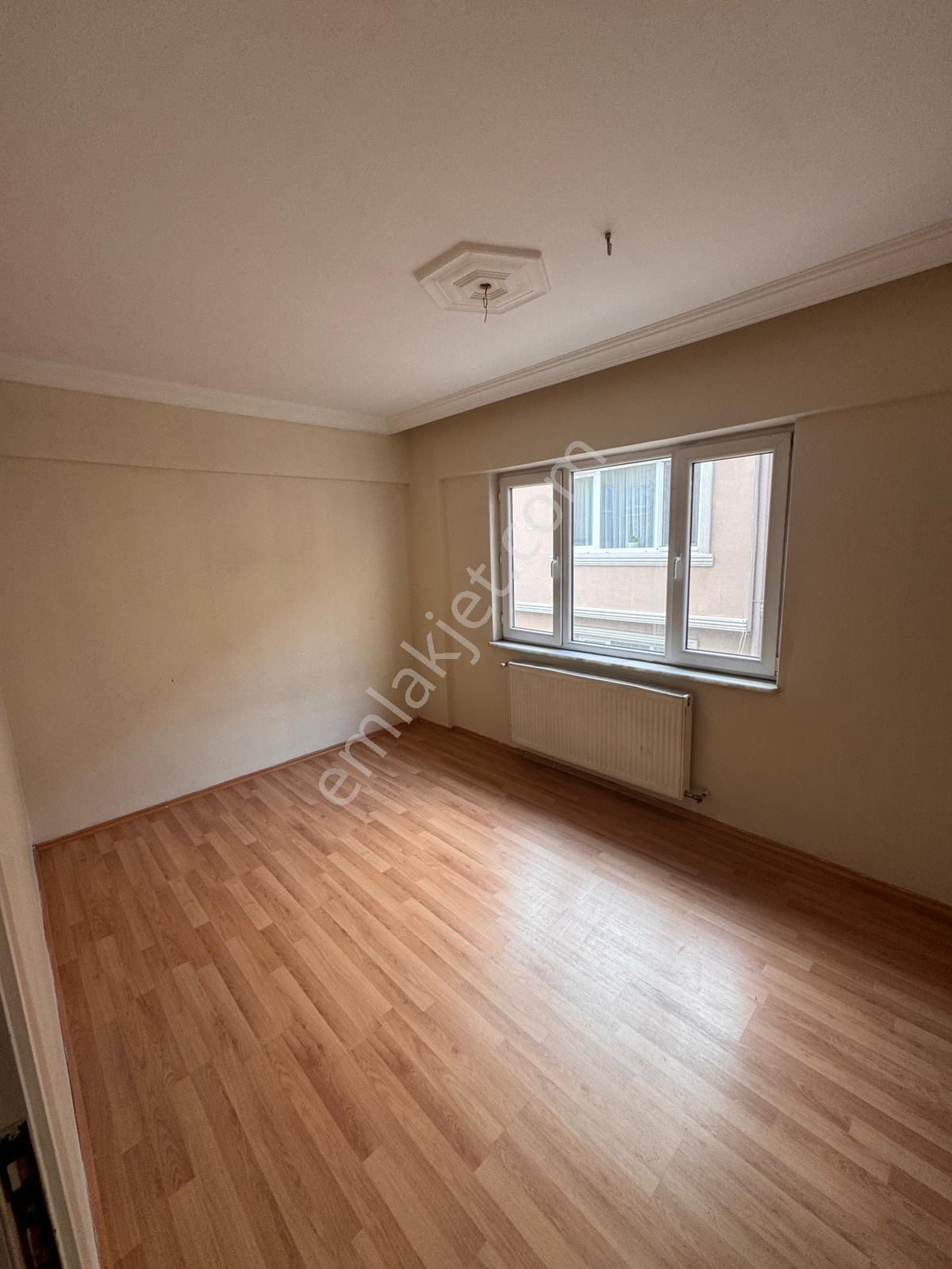 Hayat Hastanesinin Arka Tarafın'da Kiralık 2+1 Daire - Görsel 10