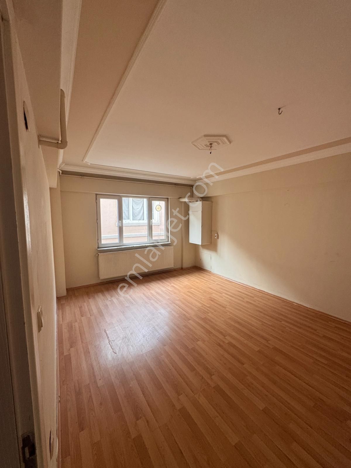Hayat Hastanesinin Arka Tarafın'da Kiralık 2+1 Daire - Görsel 12