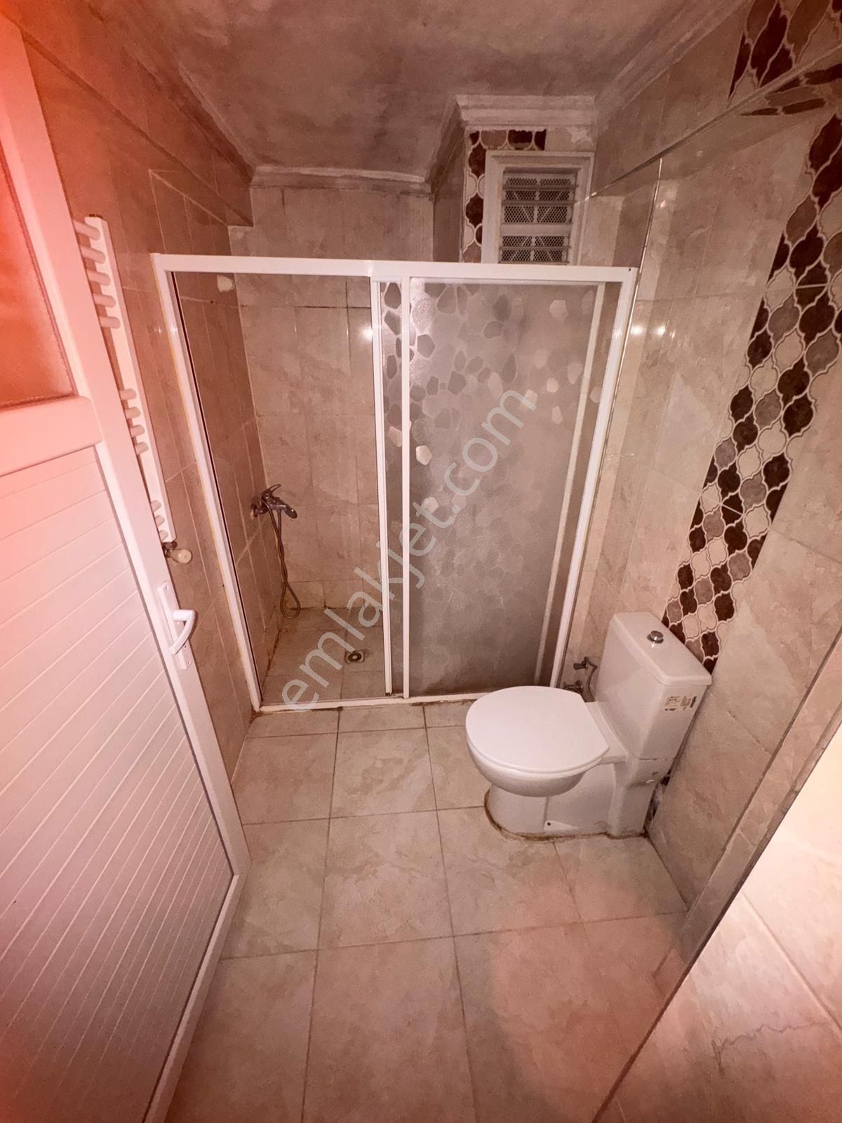 Hayat Hastanesinin Arka Tarafın'da Kiralık 2+1 Daire - Görsel 5