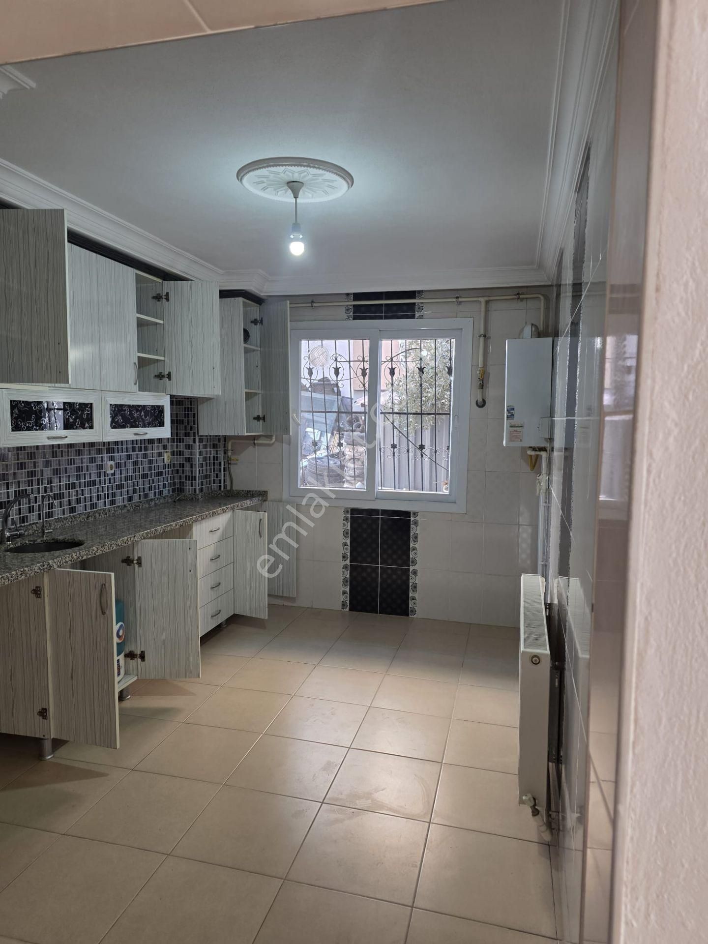 Adana Sarıçam Beycelide Kozan Yoluna Yakın Doğalgazlı Kombili 2+1 Kiralık Fırsat Daire