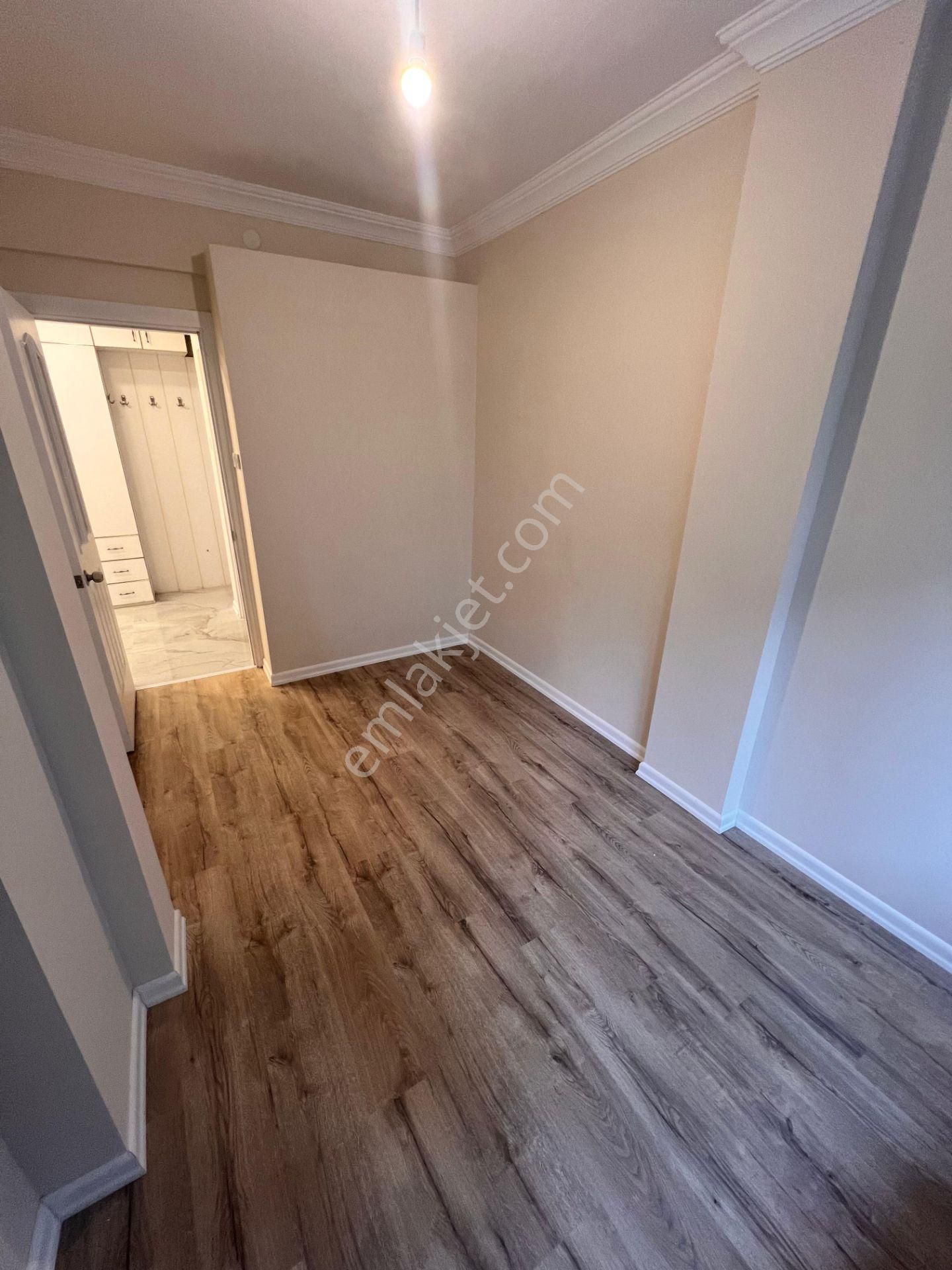 Kaçmaz'dan Sahilde Marmaya Yakın Cadde Üzeri Sokağa Ceğheli 3+1 - Görsel 10