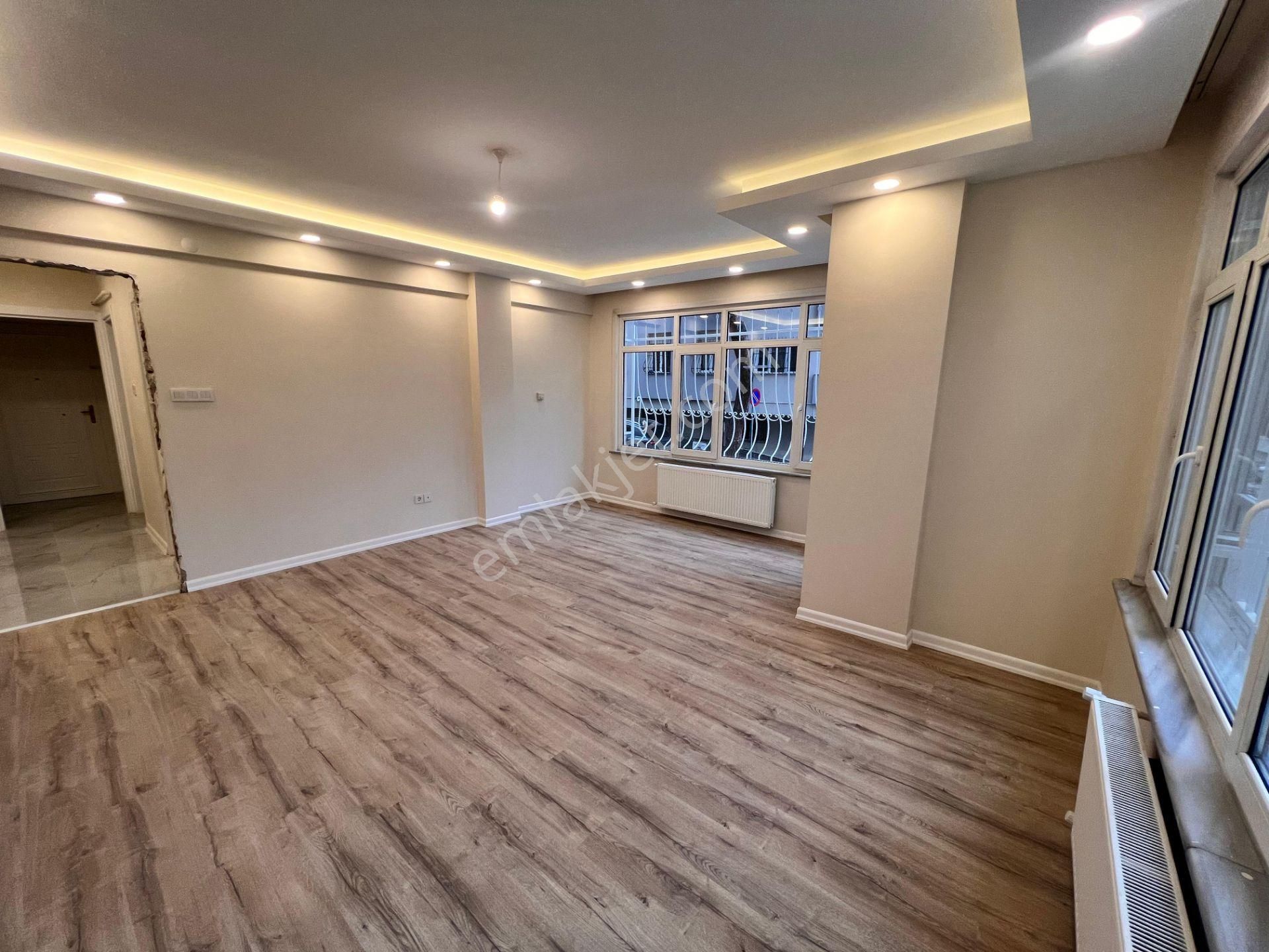 Kaçmaz'dan Sahilde Marmaya Yakın Cadde Üzeri Sokağa Ceğheli 3+1 - Görsel 24